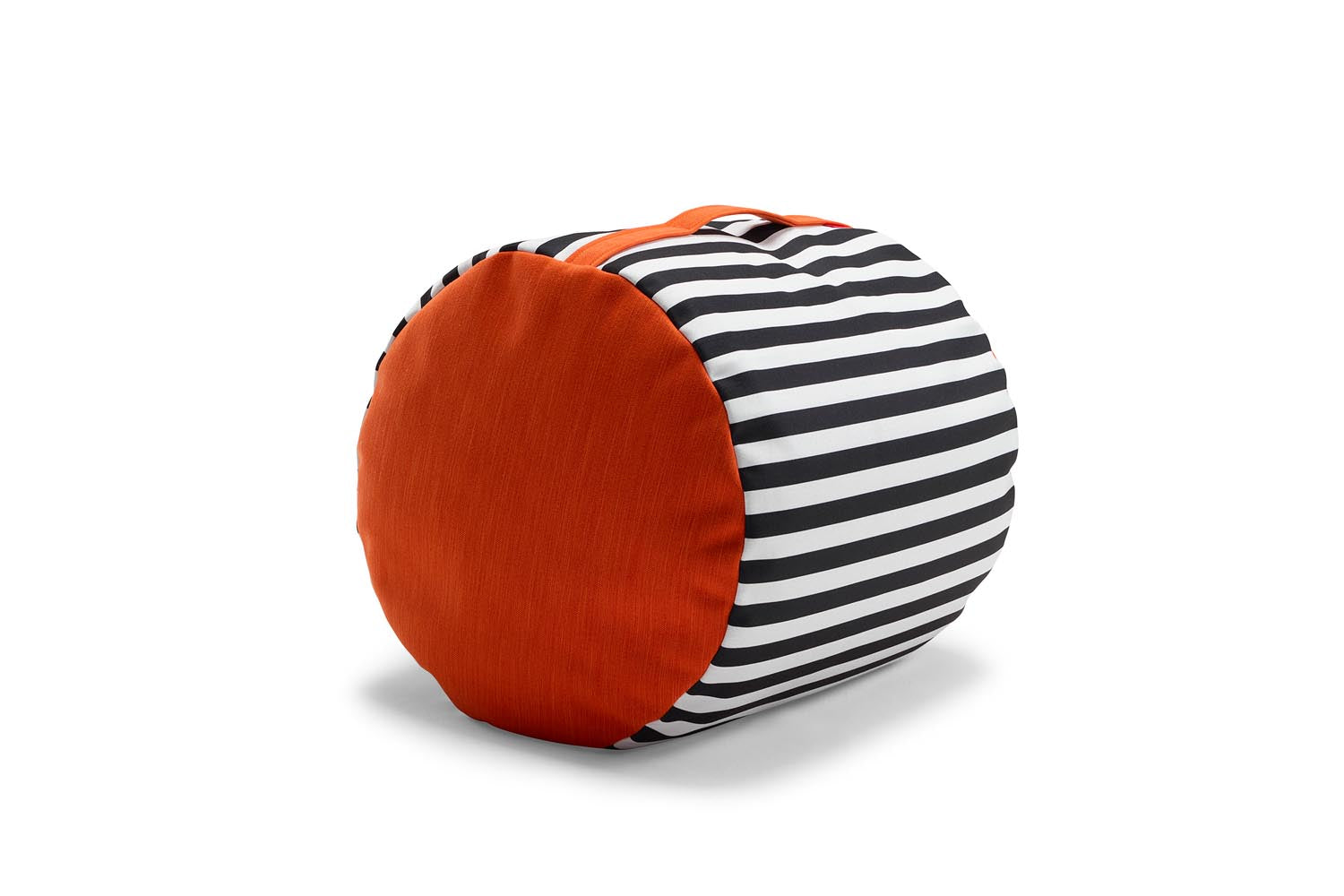 Erleben Sie den Butt Sitzsack von Innovation Living – stilvoll, bequem und perfekt für entspannte Stunden in jedem Zuhause.