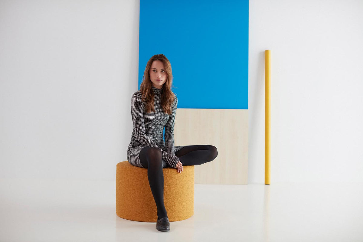 Pauke Puff Ø62 in 536 Bouclé Ochre präsentiert im Onlineshop von KAQTU Design AG. Pouf ist von Innovation Living