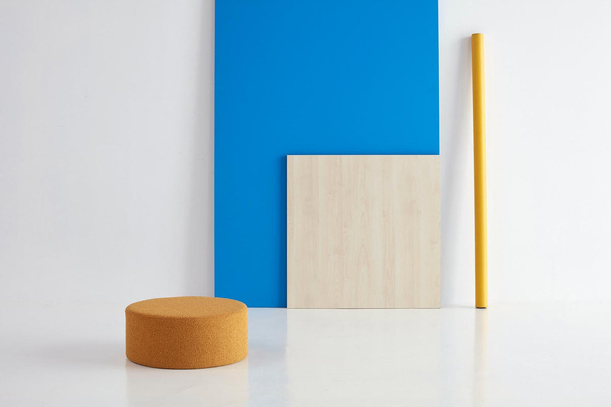 Pauke Puff Ø50 in 536 Bouclé Ochre präsentiert im Onlineshop von KAQTU Design AG. Pouf ist von Innovation Living