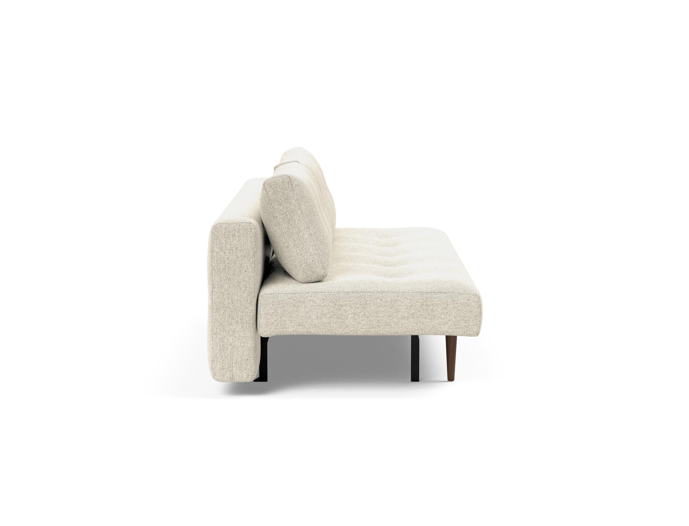 Elegantes Recast Schlafsofa 140 Dunkel Styletto: Ideal für kleine Räume, bietet es stilvollen Komfort und vielseitige Nutzungsmöglichkeiten.