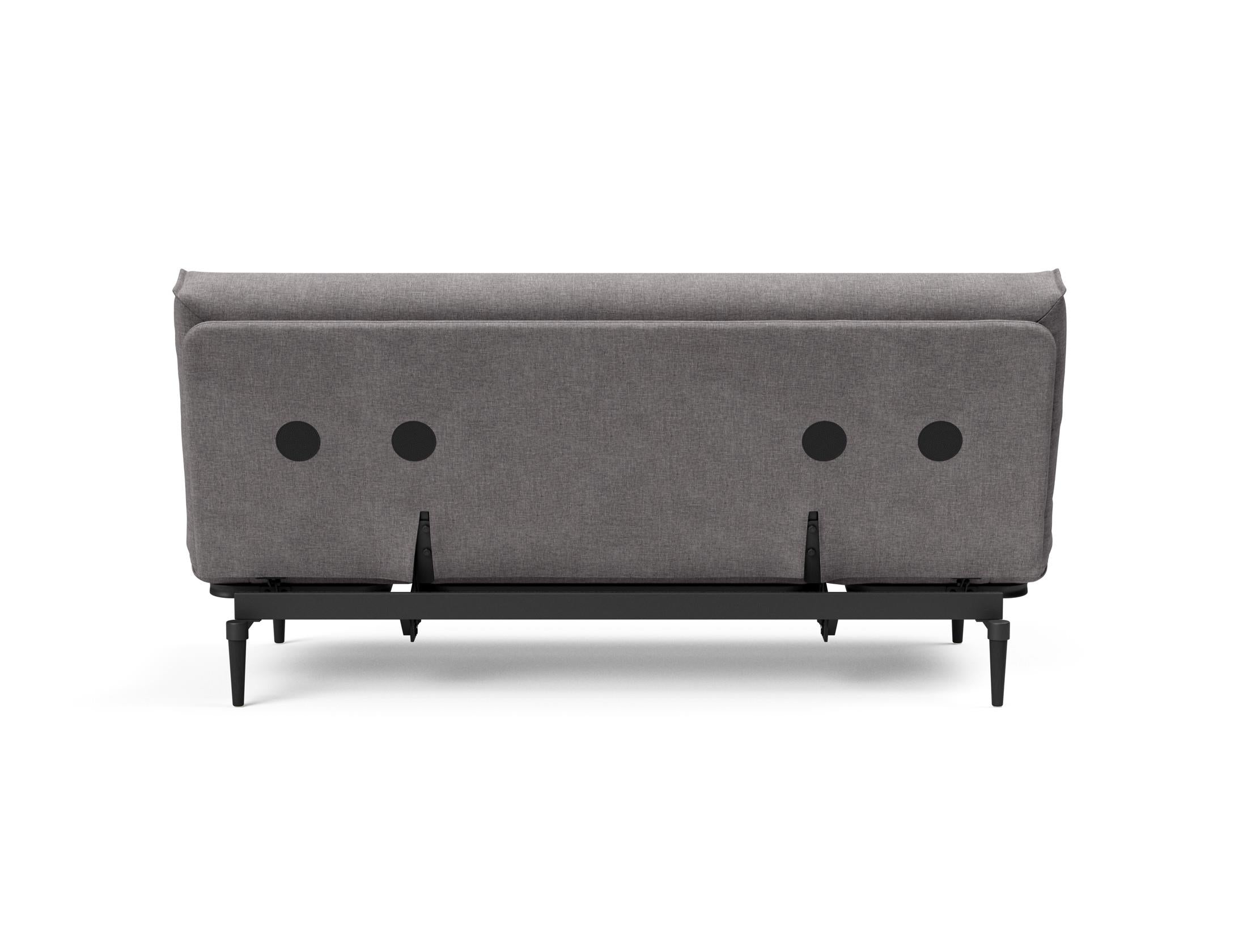 Erleben Sie das stilvolle Colpus Bettsofa 140 in edlem Eiche schwarz mit Nordic Cover – perfekt für zeitgemäße Einrichtung und vielseitige Schlafmöglichkeiten.