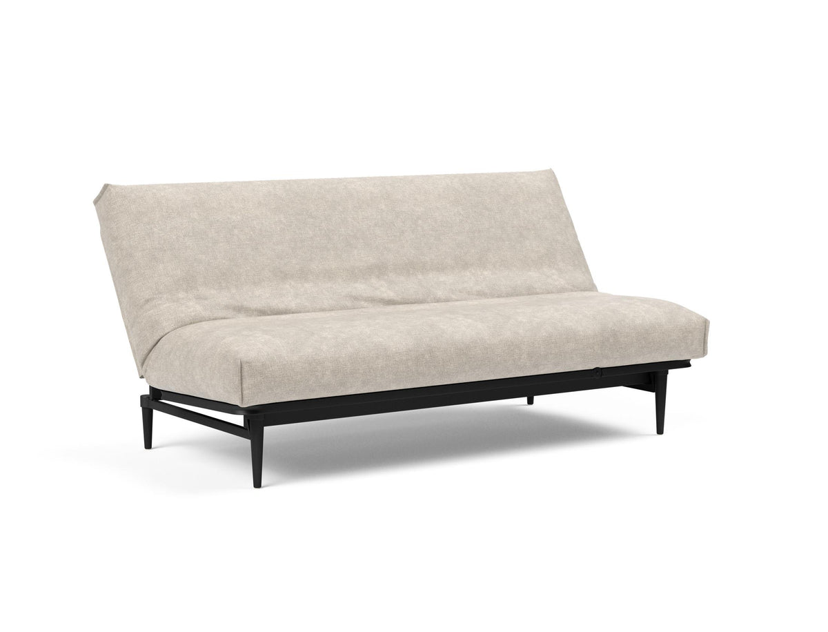 Colpus Bettsofa 140 Nordic Cover Eiche schwarz Soft Spring in 280 Avella Sand präsentiert im Onlineshop von KAQTU Design AG. Bettsofa ist von Innovation Living