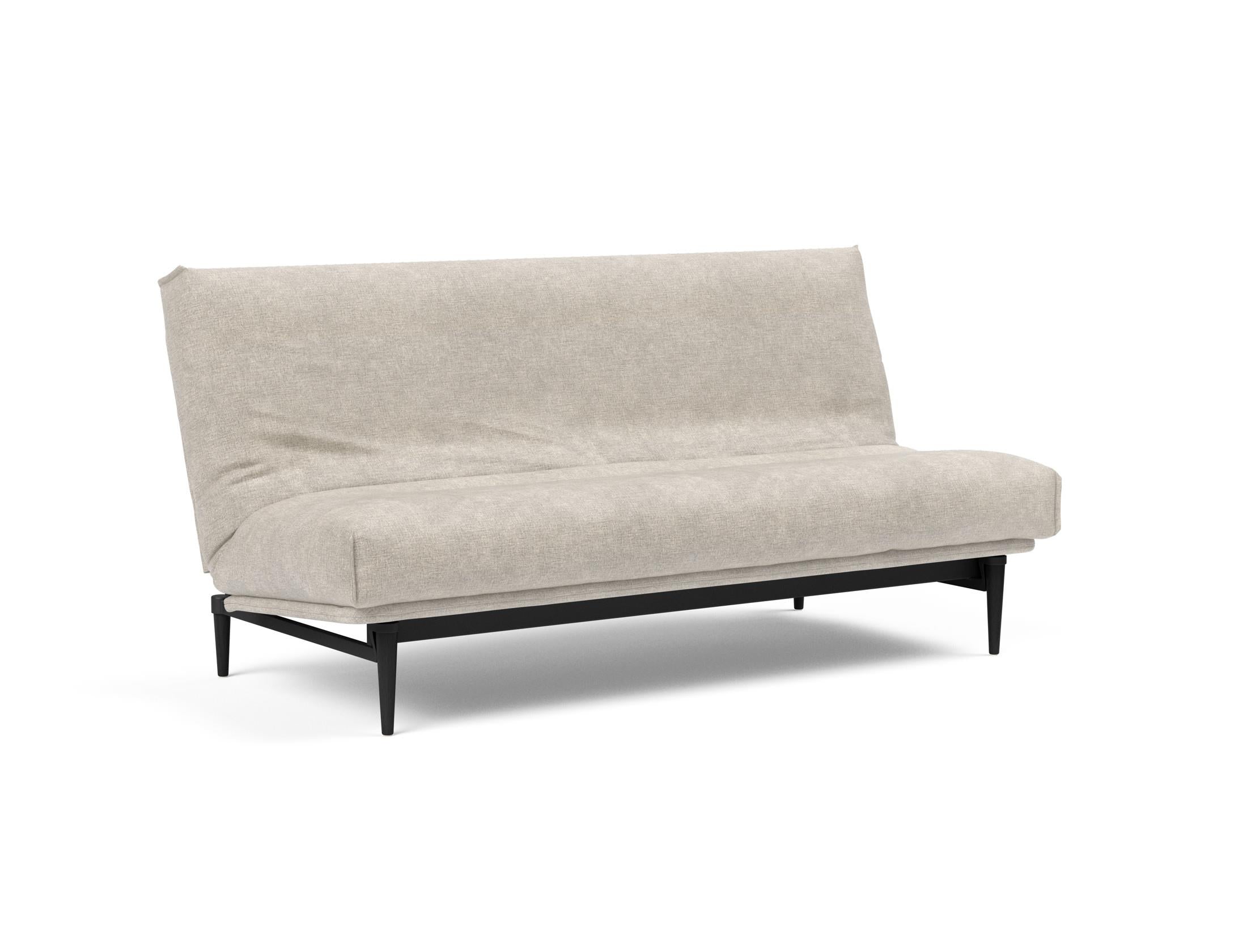 Erleben Sie das Colpus Bettsofa 140 in stilvollem Eiche schwarz. Der Soft Spring Bezug bietet optimalen Komfort und zeitgemäßes Design für Ihr Zuhause.