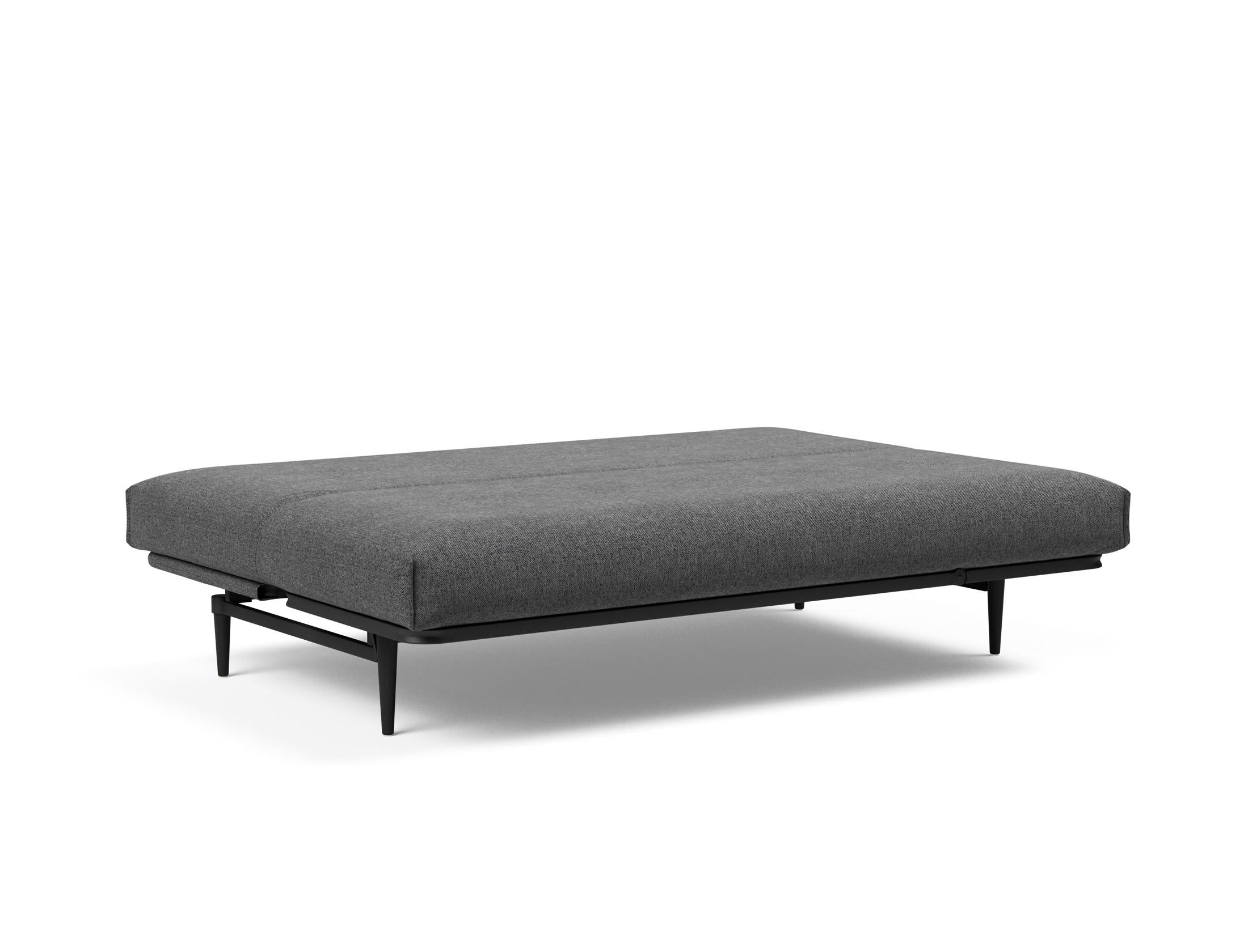 Erleben Sie das stilvolle Colpus Bettsofa 140 in Eiche schwarz mit Nordic Cover – perfekt für zeitgemäße Einrichtung und vielseitige Schlafmöglichkeiten.