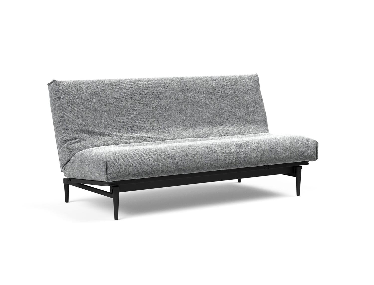 Erleben Sie das stilvolle Colpus Bettsofa 140 in Eiche schwarz mit Nordic Cover – perfekt für zeitgemäße Einrichtung und vielseitige Schlafmöglichkeiten.