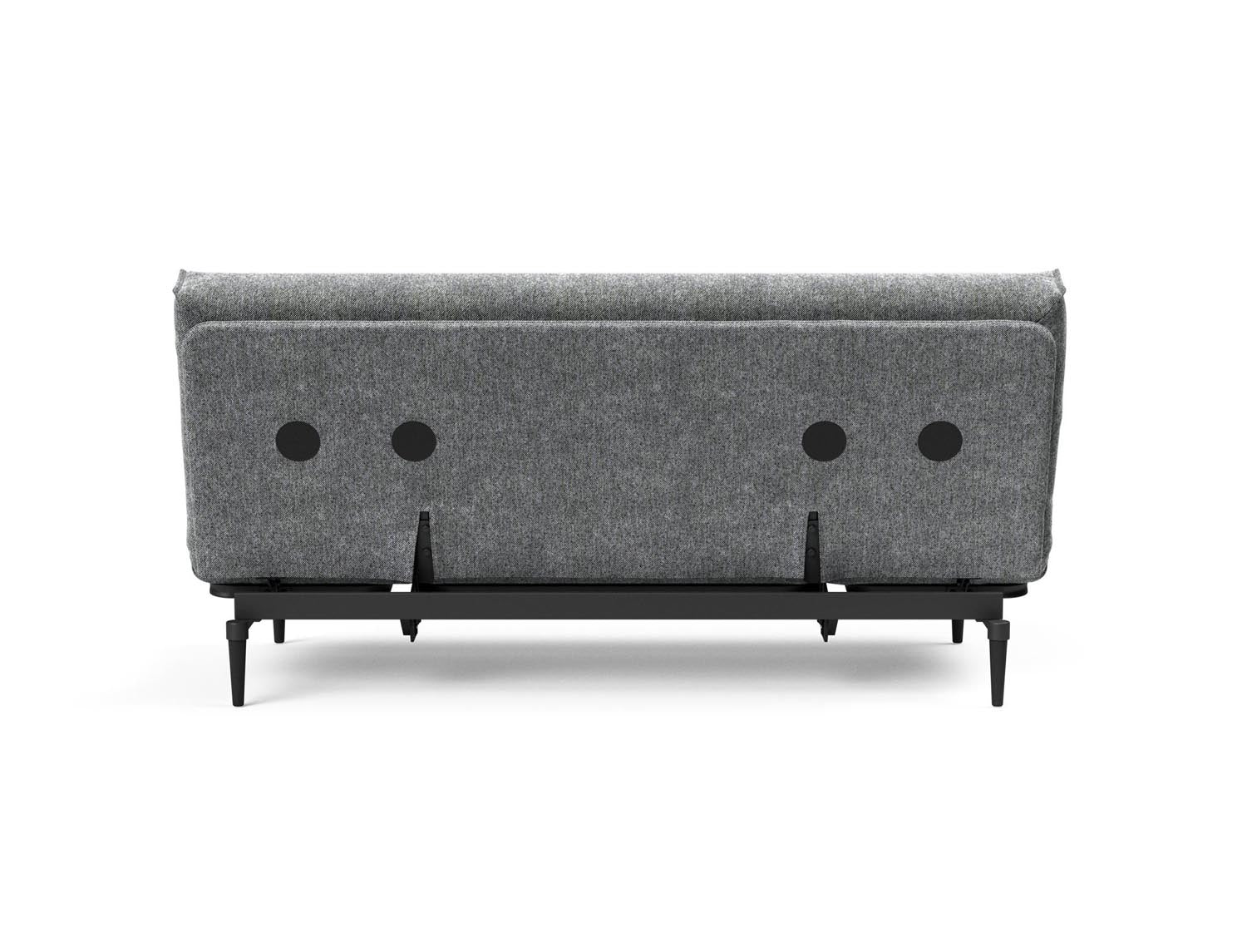 Erleben Sie das stilvolle Colpus Bettsofa 140 in edlem Eiche schwarz mit Nordic Cover – perfekt für zeitgemäße Einrichtung und vielseitige Schlafmöglichkeiten.