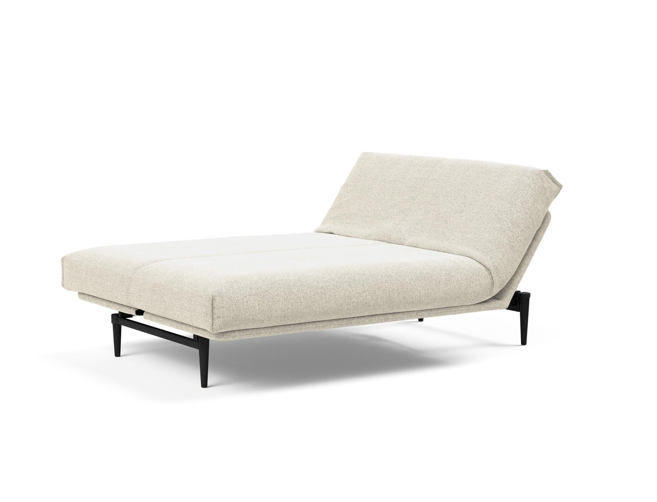 Erleben Sie das Colpus Bettsofa 140 in stilvollem Eiche schwarz. Der Soft Spring Bezug bietet optimalen Komfort und zeitgemäßes Design für Ihr Zuhause.