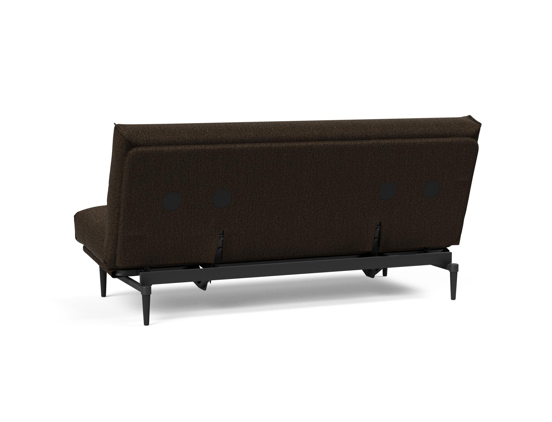 Erleben Sie das Colpus Bettsofa 140 in stilvollem Eiche schwarz. Der Soft Spring Bezug bietet optimalen Komfort und zeitgemäßes Design für Ihr Zuhause.