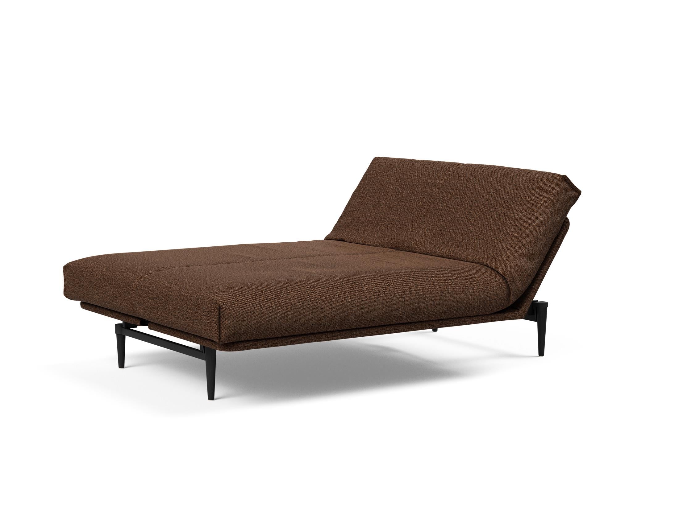 Erleben Sie das Colpus Bettsofa 140 in stilvollem Eiche schwarz. Der Soft Spring Bezug bietet optimalen Komfort und zeitgemäßes Design für Ihr Zuhause.