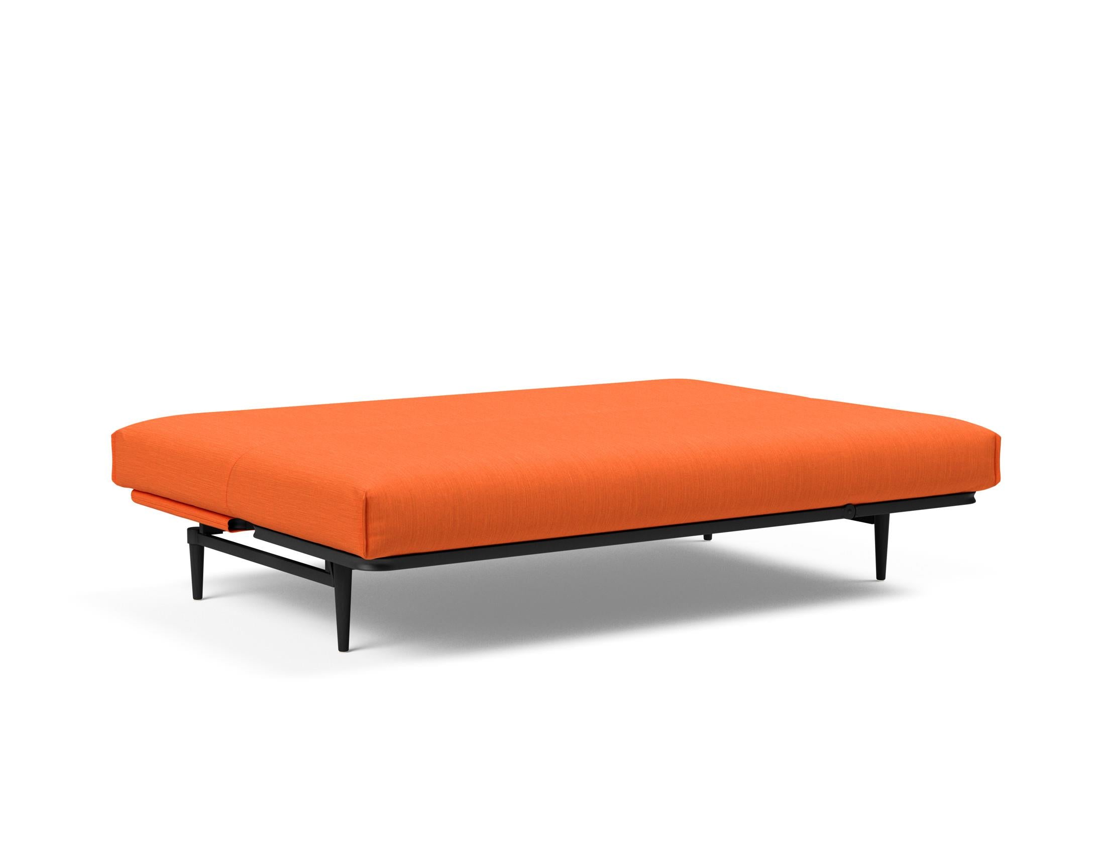 Erleben Sie das stilvolle Colpus Bettsofa 140 in Eiche schwarz mit Nordic Cover – perfekt für zeitgemäße Einrichtung und vielseitige Schlafmöglichkeiten.