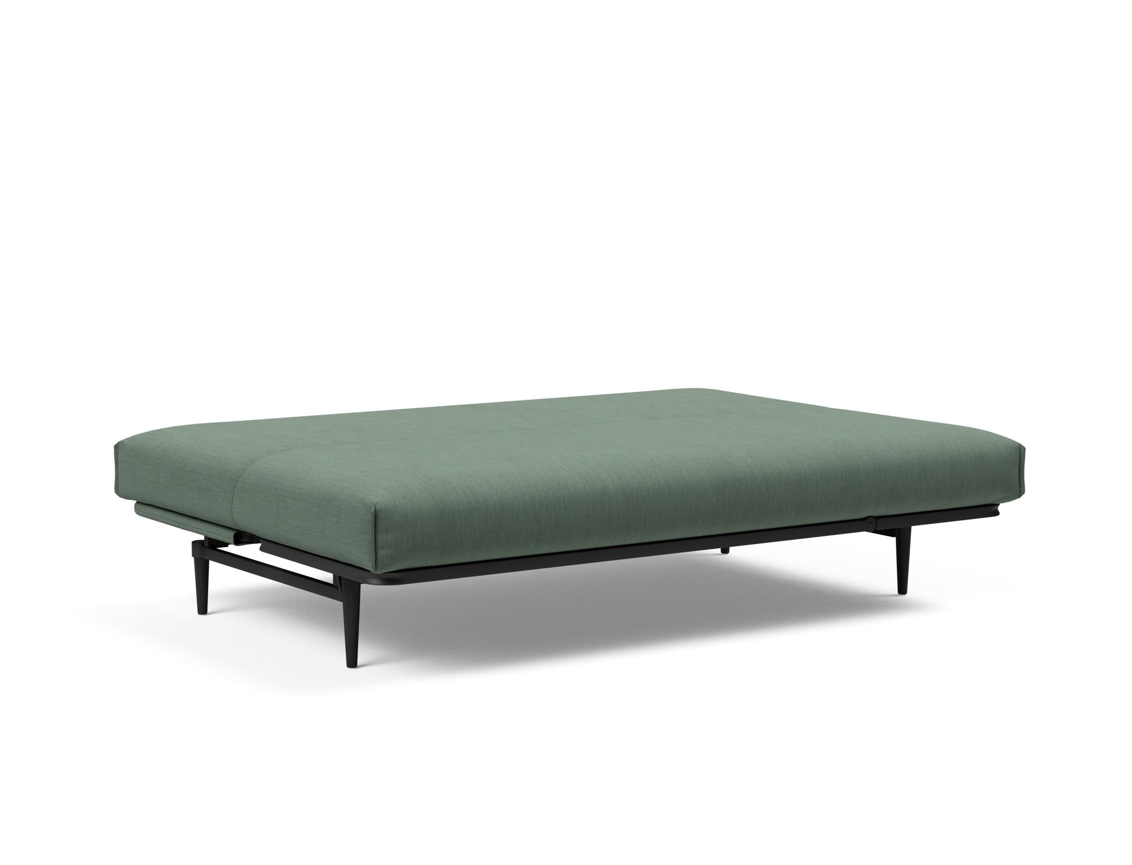 Erleben Sie das stilvolle Colpus Bettsofa 140 in Eiche schwarz mit Nordic Cover – perfekt für zeitgemäße Einrichtung und vielseitige Schlafmöglichkeiten.