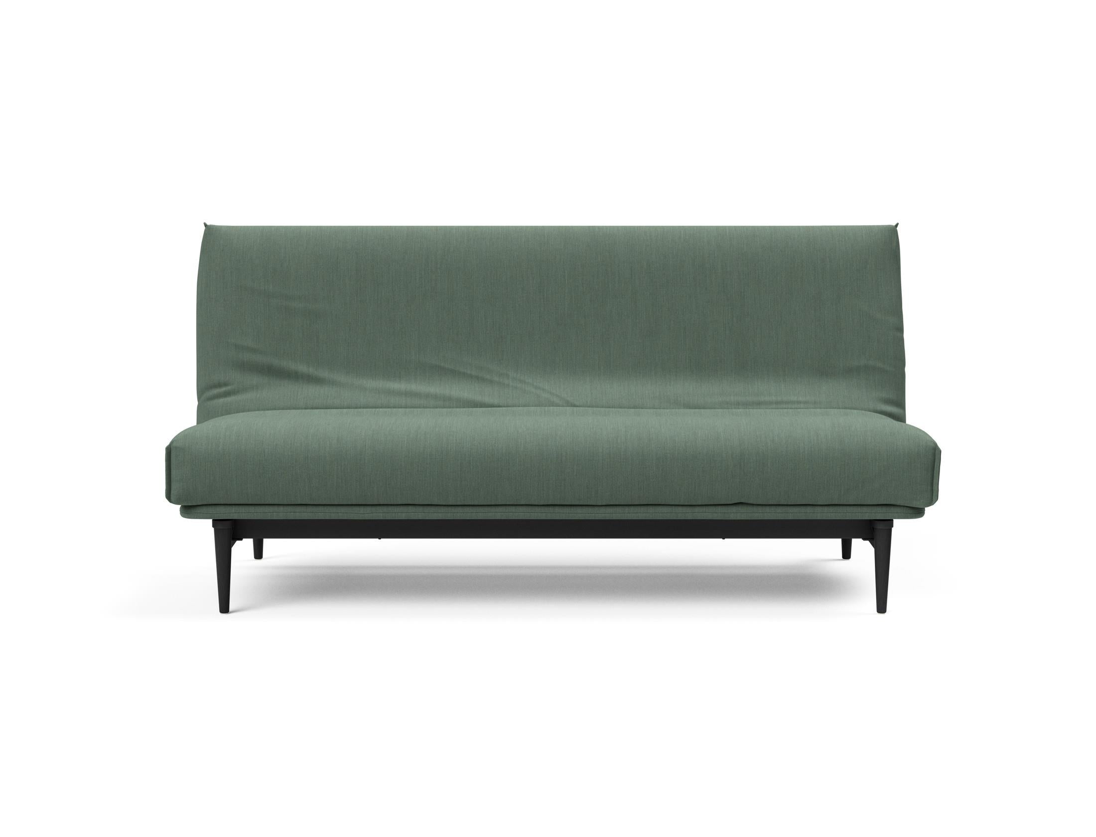 Erleben Sie das Colpus Bettsofa 140 in stilvollem Eiche schwarz. Der Soft Spring Bezug bietet optimalen Komfort und zeitgemäßes Design für Ihr Zuhause.