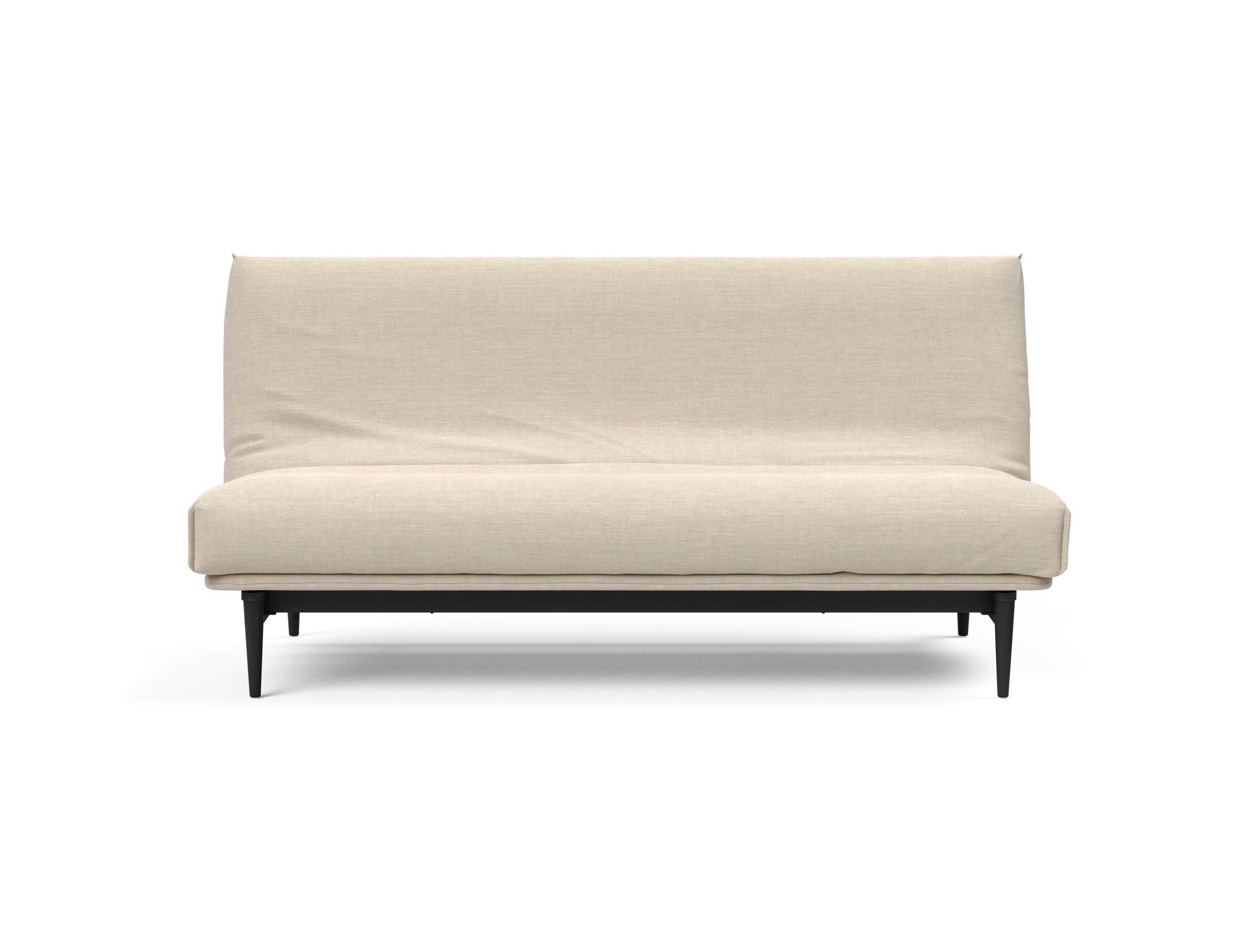 Entdecken Sie das Colpus Bettsofa 140 in elegantem Eiche schwarz. Der Soft Spring Bezug vereint modernen Stil mit höchstem Sitzkomfort.