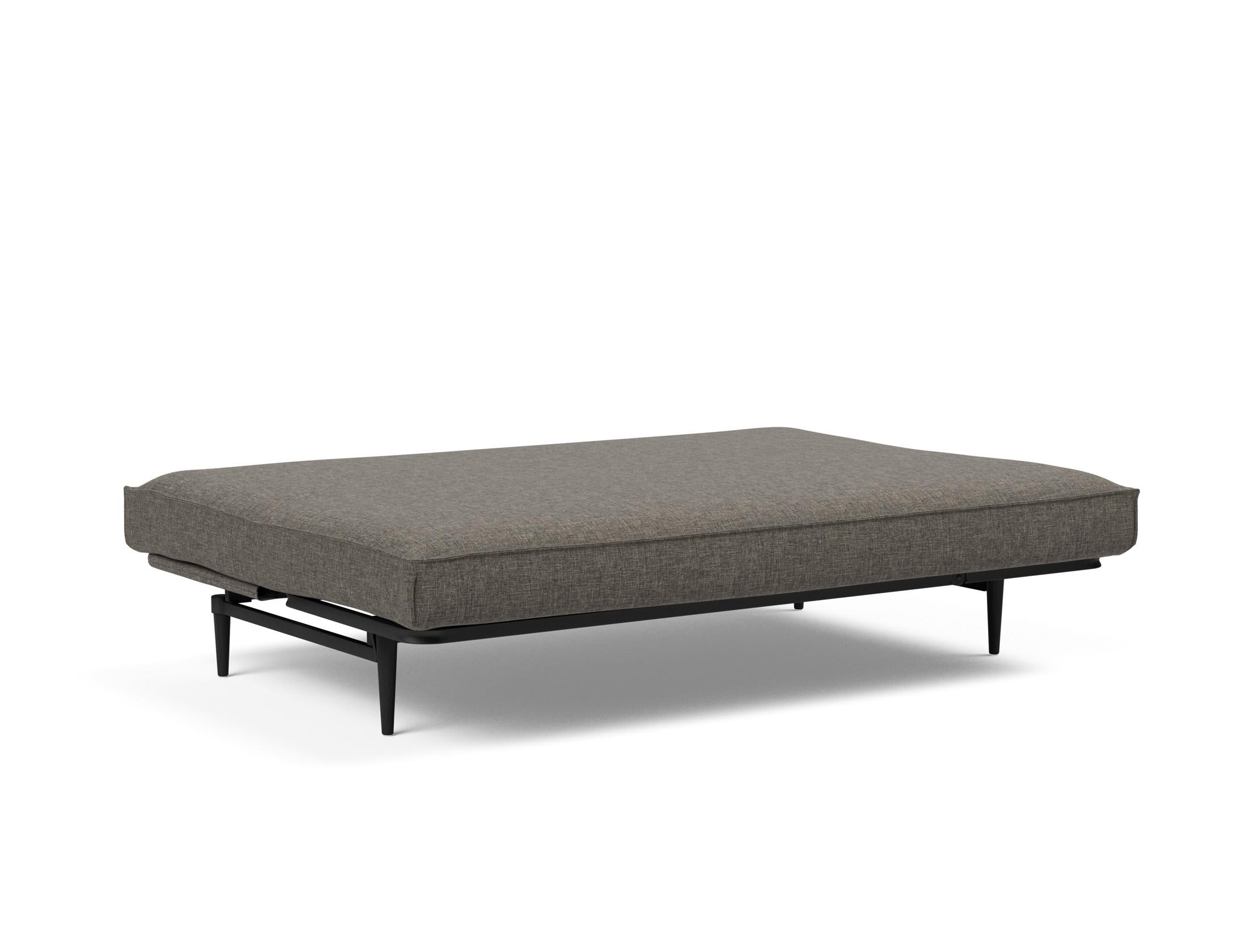 Erleben Sie das Colpus Bettsofa 140 Sharp Plus Cover in elegantem Eiche schwarz – perfekt für stilvolle Entspannung und vielseitige Nutzung.