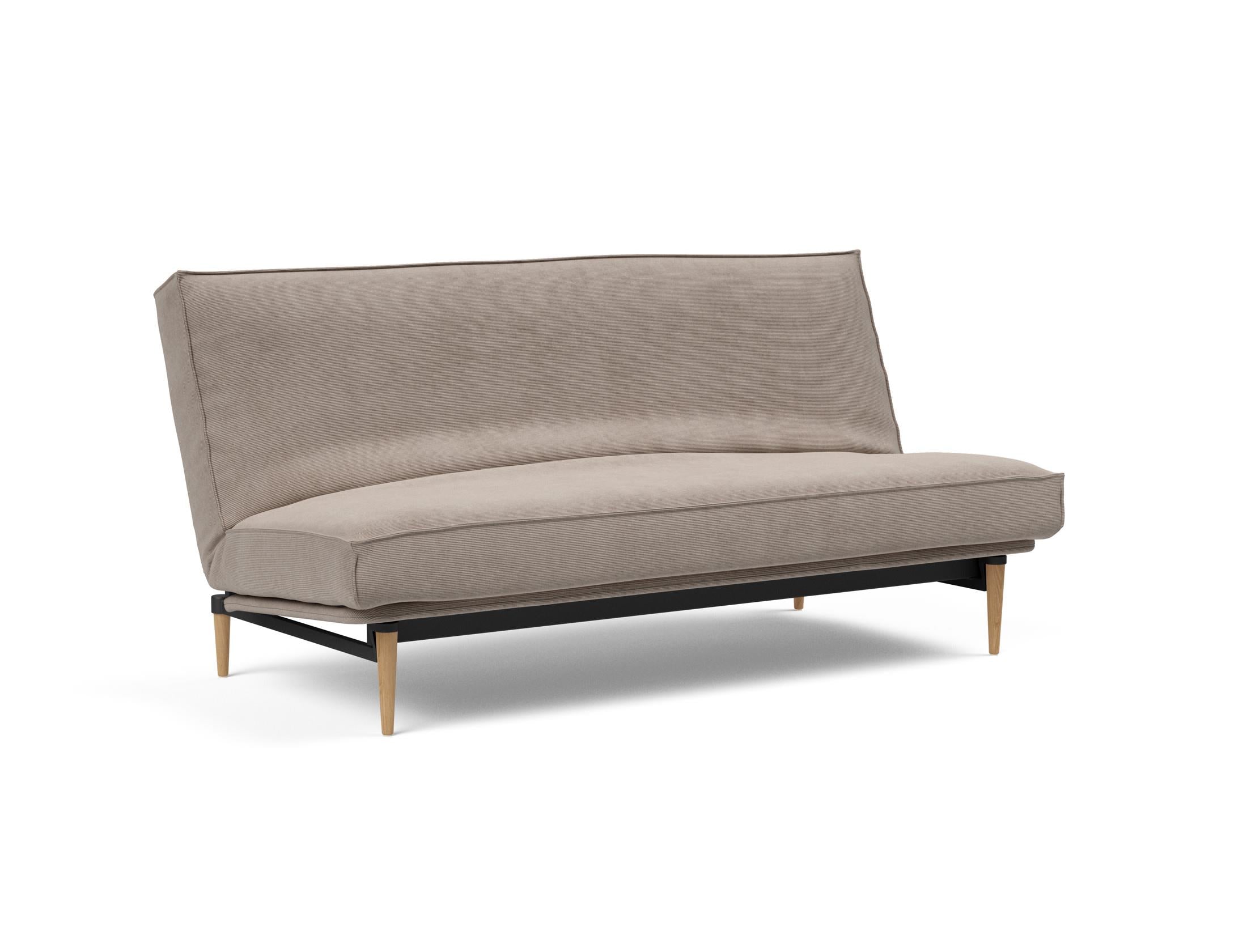 Erleben Sie das Colpus Bettsofa 140 Sharp Plus mit Soft Spring Bezug – stilvoll, funktional und ideal für kleine Räume, verwandelt sich schnell in ein gemütliches Bett.