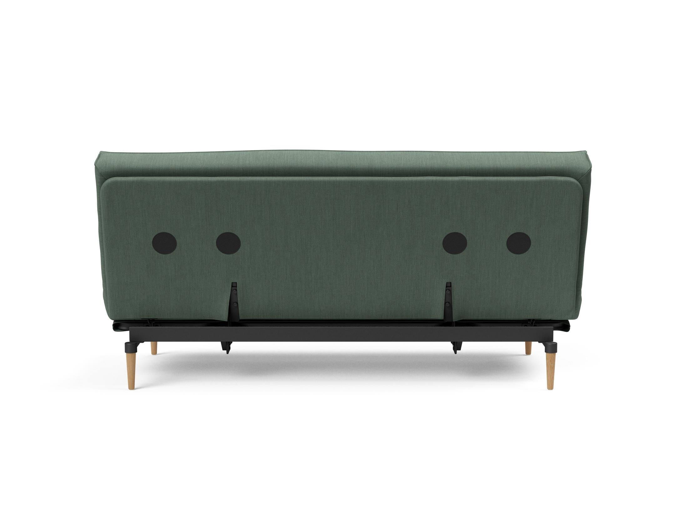 Erleben Sie das Colpus Bettsofa 140 Sharp Plus mit Soft Spring Bezug – stilvoll, funktional und ideal für kleine Räume, verwandelt sich schnell in ein gemütliches Bett.