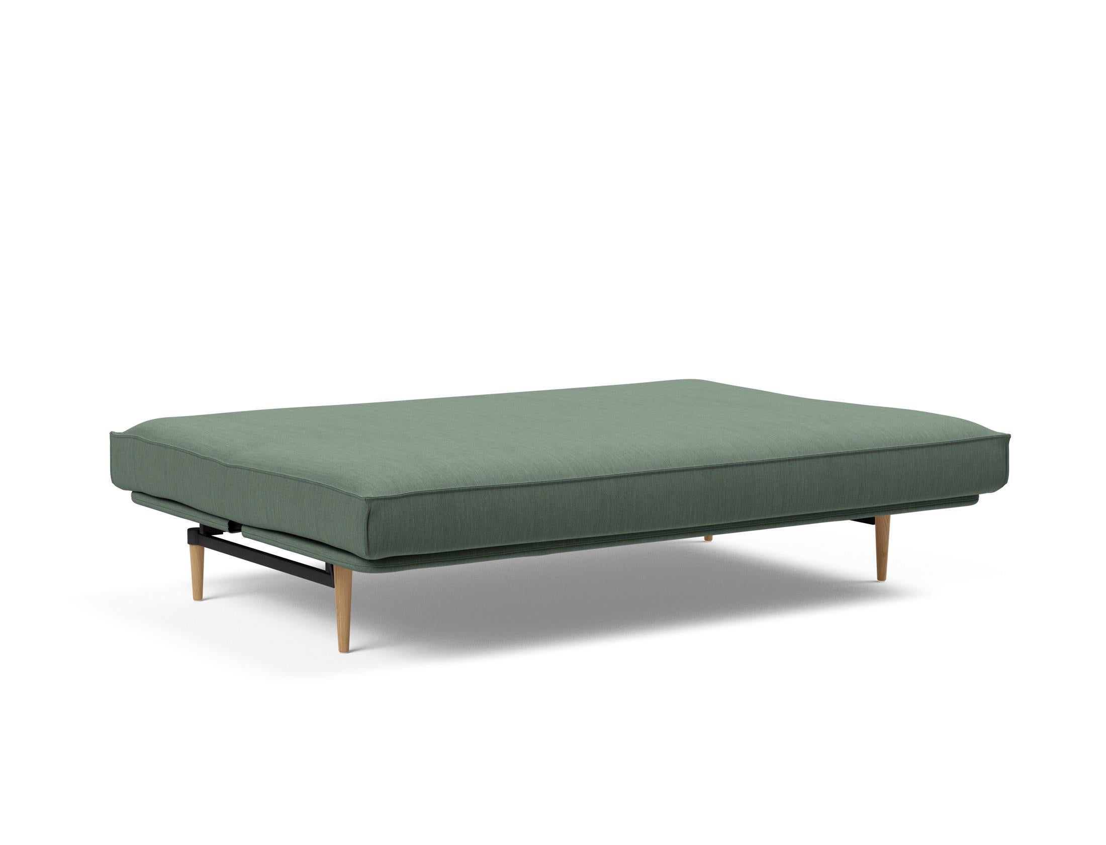 Erleben Sie das Colpus Bettsofa 140 Sharp Plus mit Soft Spring Bezug – stilvoll, funktional und ideal für kleine Räume, verwandelt sich schnell in ein gemütliches Bett.