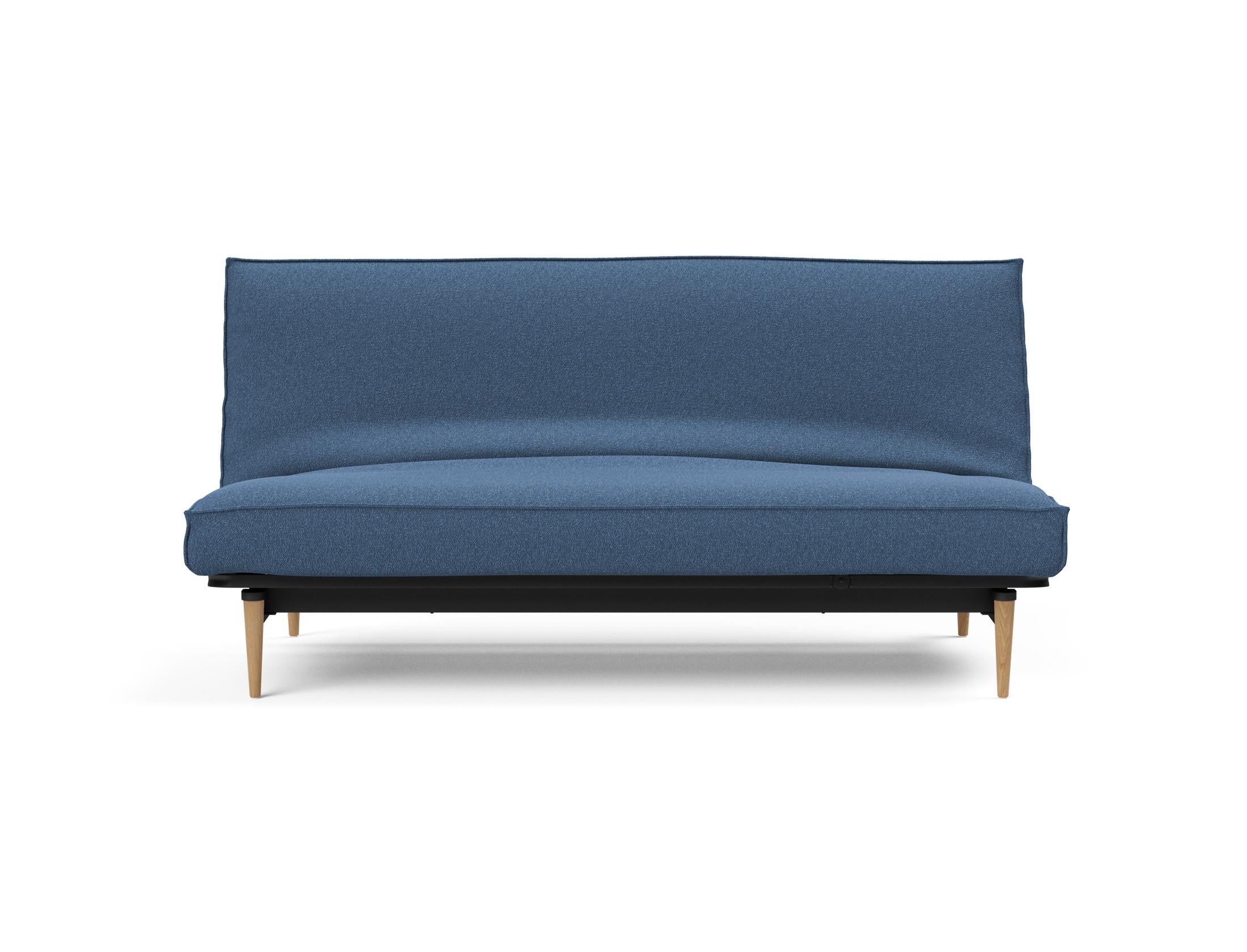 Erleben Sie das Colpus Bettsofa 140 Sharp Plus mit Soft Spring Bezug – stilvoll, funktional und ideal für kleine Räume, verwandelt sich schnell in ein gemütliches Bett.