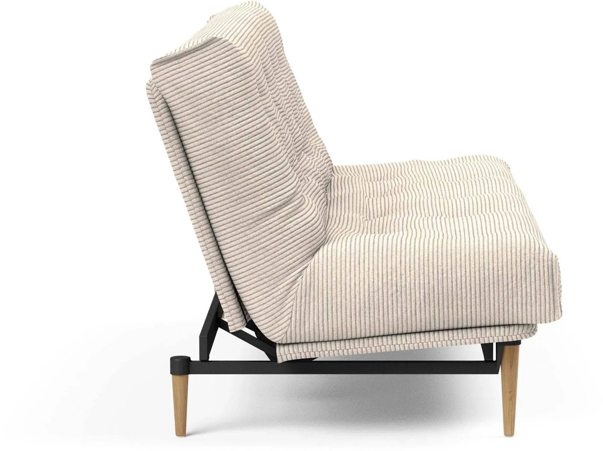 Erleben Sie das stilvolle Colpus Bettsofa 140 Nordic Classic von Innovation Living – ideal für zeitgemäße Räume und vielseitige Schlafmöglichkeiten.