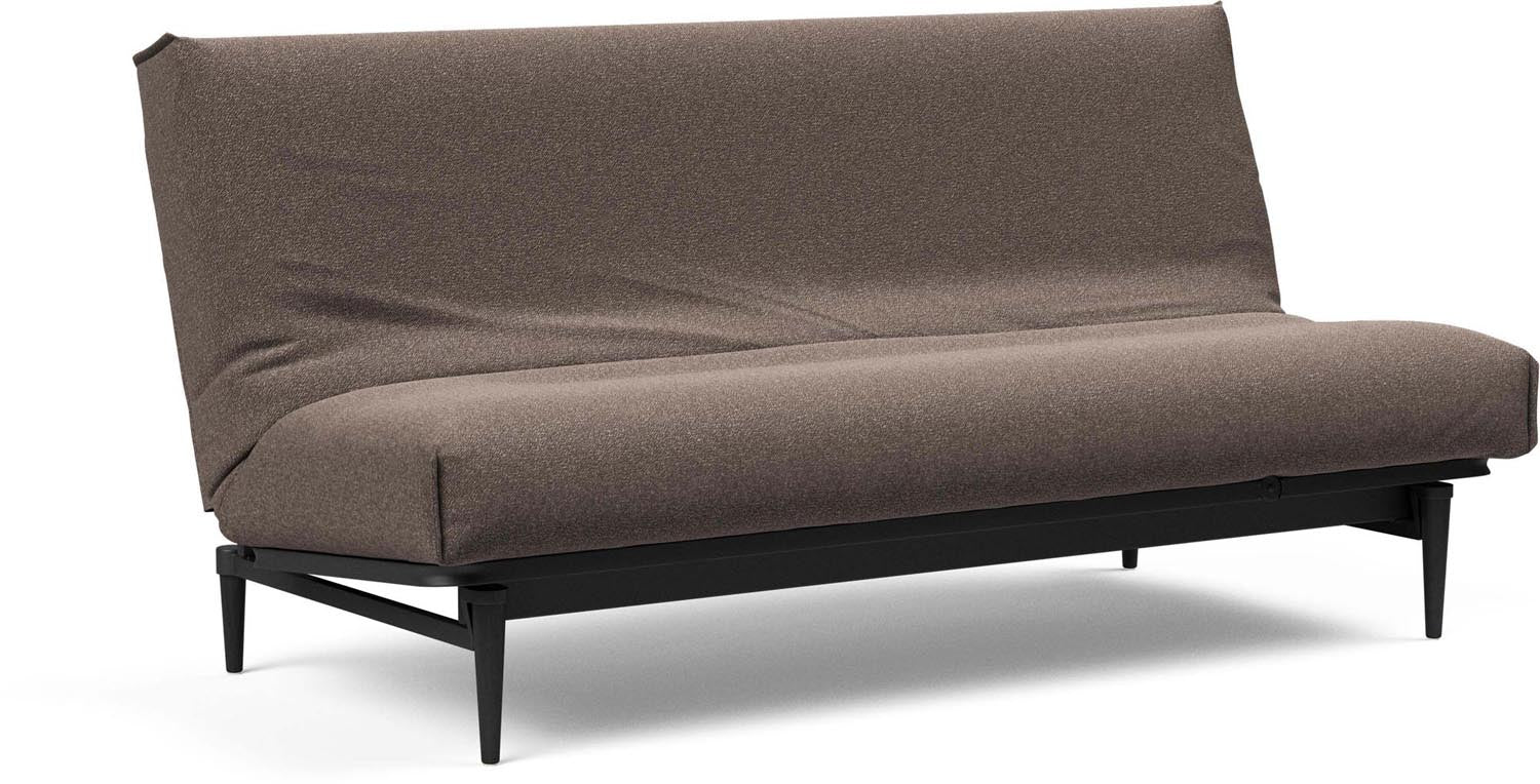 Entdecken Sie das stilvolle Colpus Bettsofa 140 in Nordic Cover und schwarzer Eiche von Innovation Living – ideal für zeitgemäße Wohnkonzepte und vielseitige Einsätze.