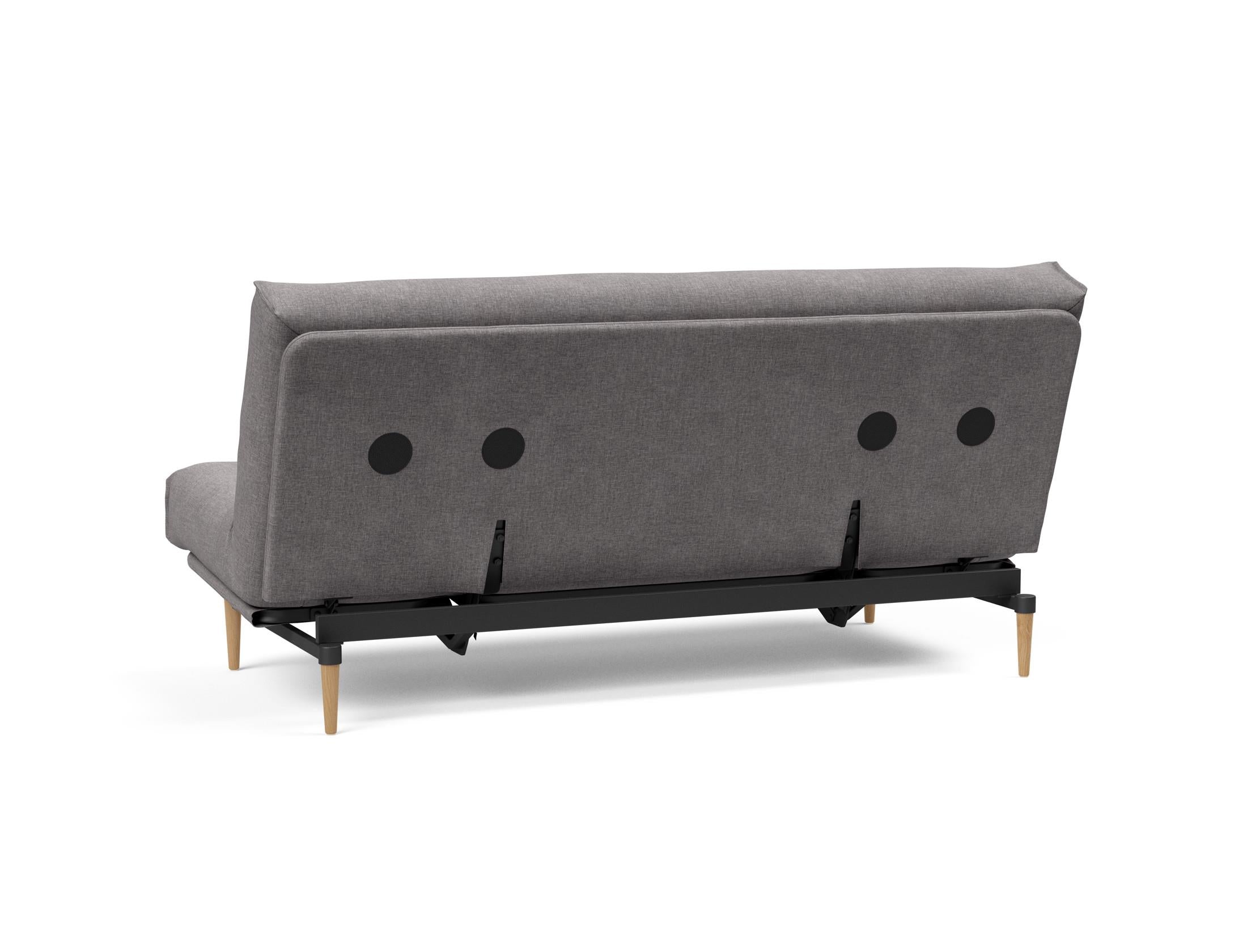 Entdecken Sie das Colpus Bettsofa 140 Nordic: Elegantes Design, weiche Federkernmatratze und abnehmbarer Bezug für optimalen Komfort und Langlebigkeit.