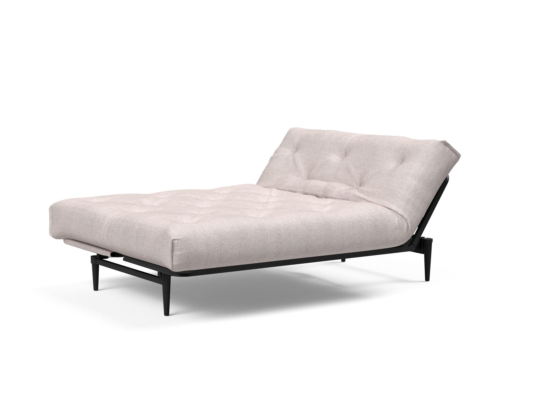 Erleben Sie das stilvolle Colpus Bettsofa 140 in Nordic Eiche schwarz von Innovation Living – ideal für gemütliche Nächte und elegantes Wohnen.