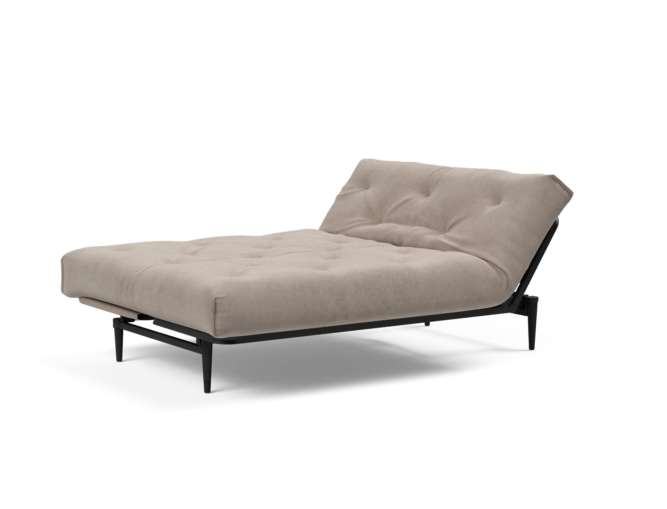 Erleben Sie das stilvolle Colpus Bettsofa 140 in Nordic Eiche schwarz von Innovation Living – ideal für gemütliche Nächte und elegantes Wohnen.