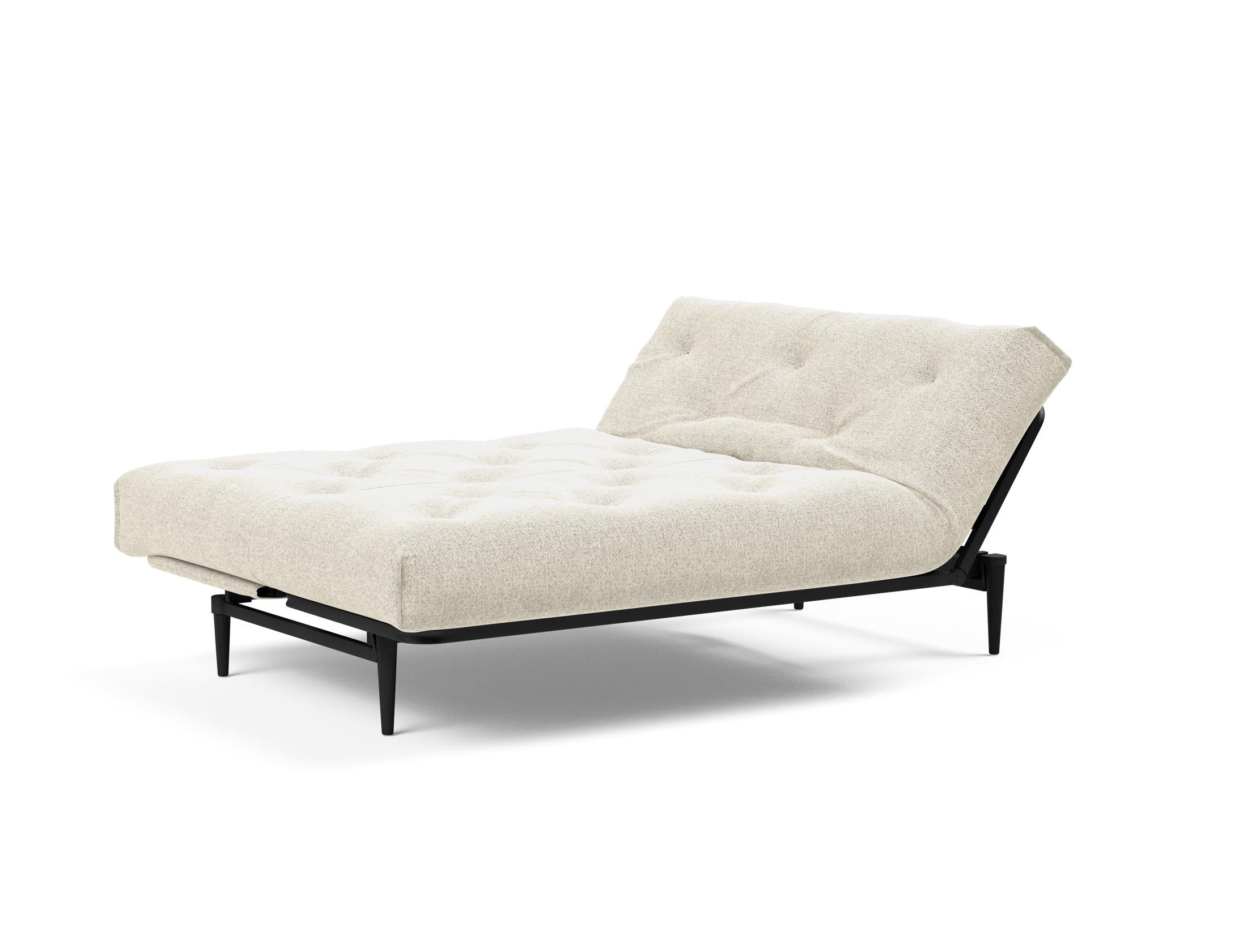 Erleben Sie das stilvolle Colpus Bettsofa 140 in Nordic Eiche schwarz von Innovation Living – ideal für gemütliche Nächte und elegantes Wohnen.