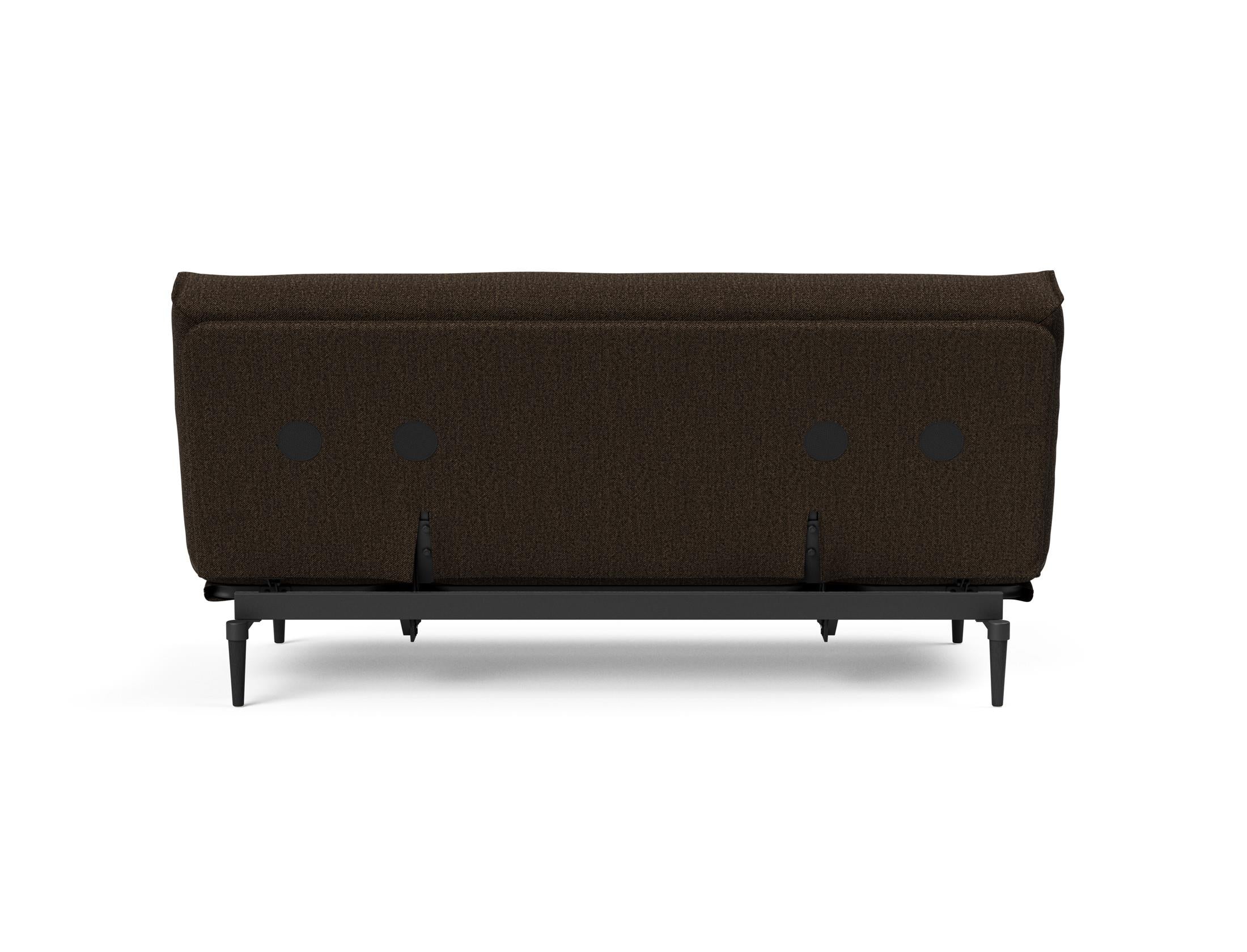 Erleben Sie das Colpus Bettsofa 140 in elegantem Nordic Eiche schwarz. Der Soft Spring Bezug vereint modernen Stil mit optimalem Sitzkomfort.