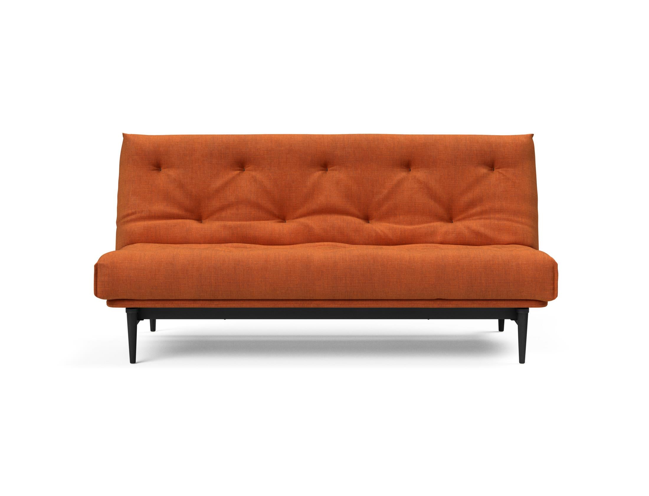 Entdecken Sie das Colpus Bettsofa 140 in stilvollem Nordic Eiche schwarz. Der Soft Spring Bezug bietet höchsten Komfort und zeitgemäßes Design.