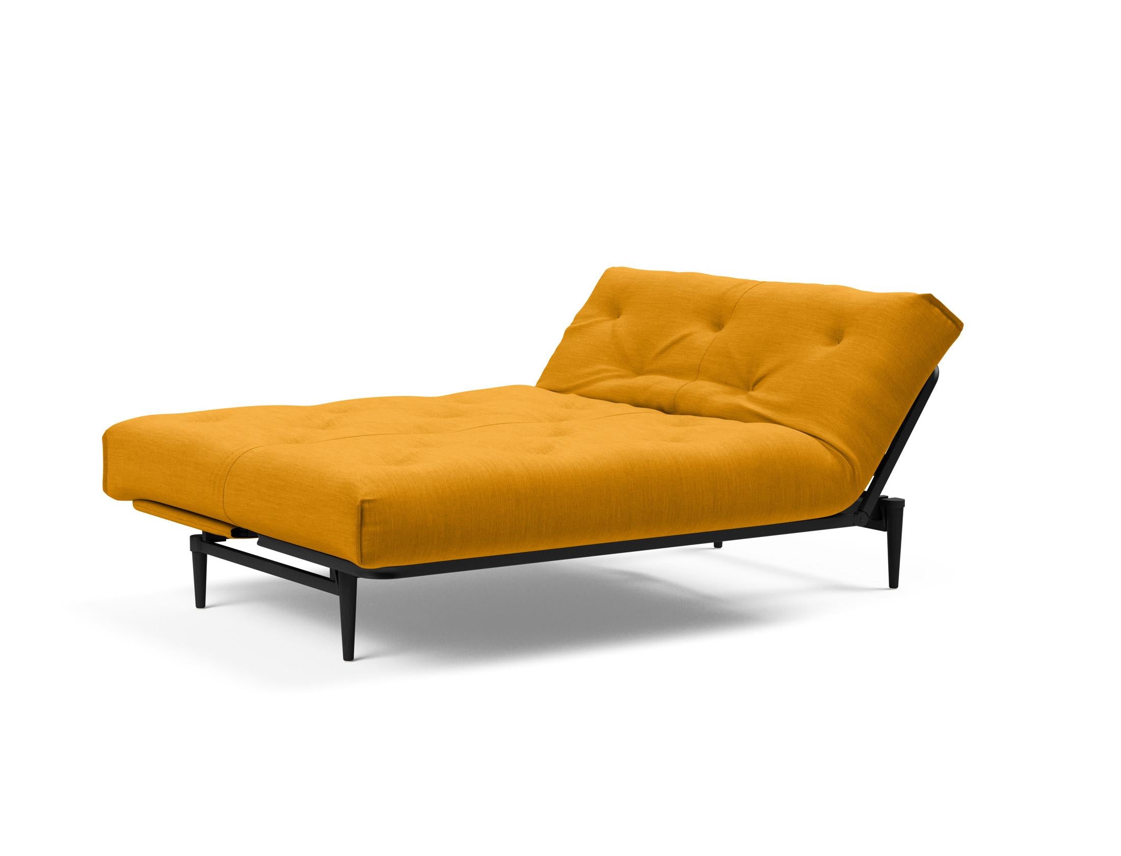 Erleben Sie das stilvolle Colpus Bettsofa 140 in Nordic Eiche schwarz von Innovation Living – ideal für gemütliche Nächte und elegantes Wohnen.