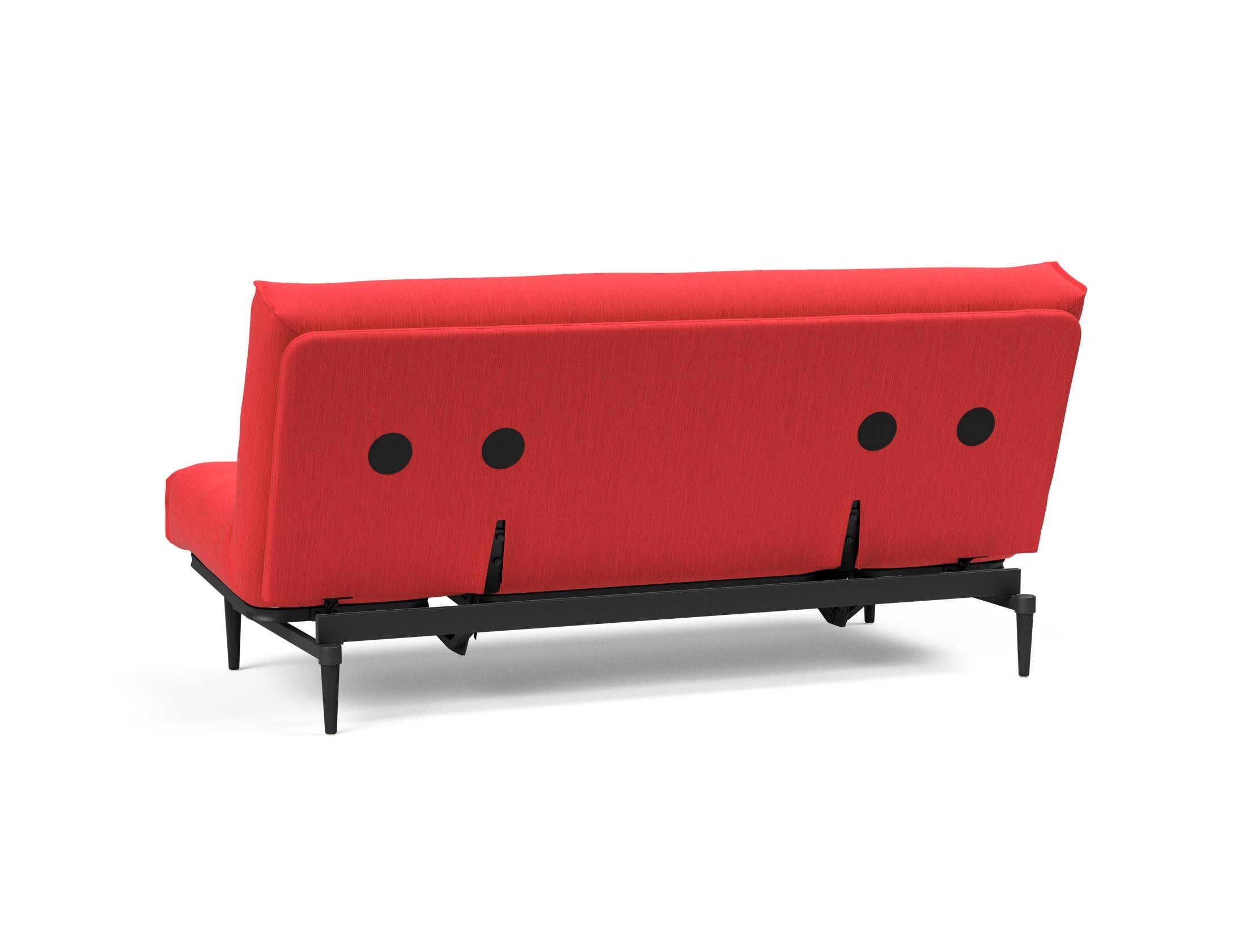 Erleben Sie das stilvolle Colpus Bettsofa 140 in Nordic Eiche schwarz von Innovation Living – ideal für gemütliche Nächte und elegantes Wohnen.