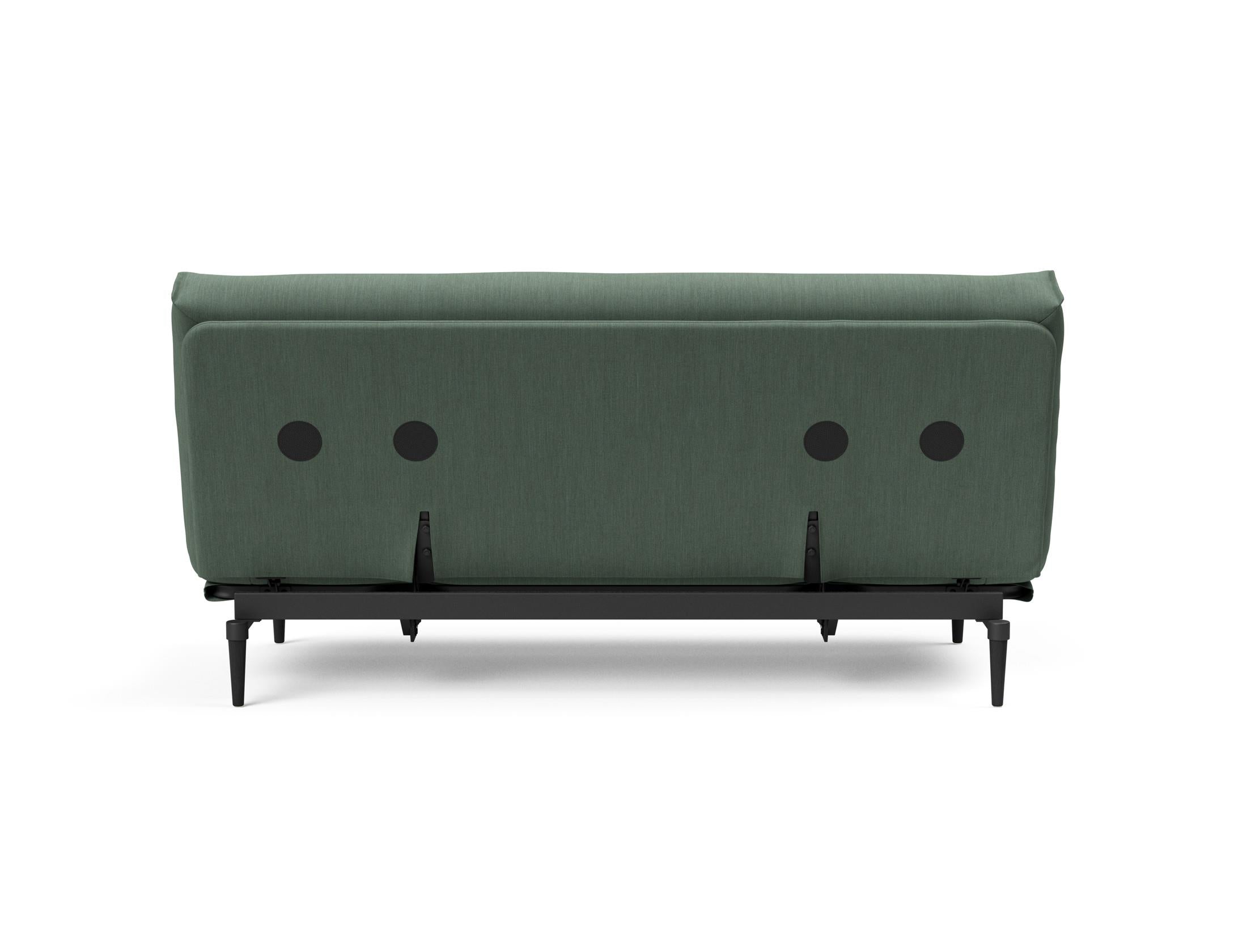 Entdecken Sie das Colpus Bettsofa 140 in stilvollem Nordic Eiche schwarz. Der Soft Spring Bezug bietet höchsten Komfort und zeitgemäßes Design.