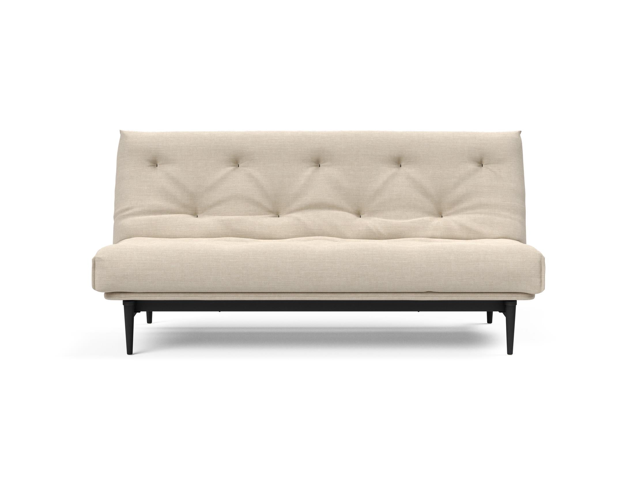 Erleben Sie das Colpus Bettsofa 140 in elegantem Nordic Eiche schwarz. Der Soft Spring Bezug vereint modernen Stil mit optimalem Sitzkomfort.