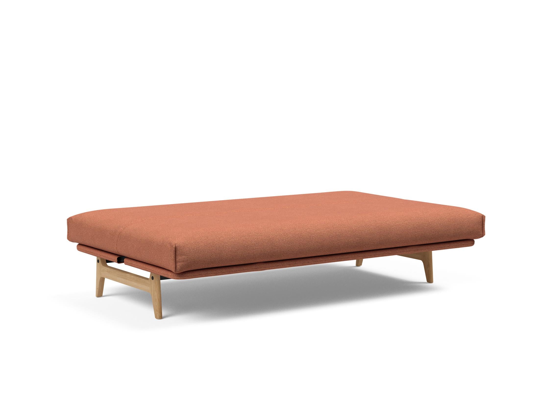 Erleben Sie das Aslak 120 Bettsofa Nordic Cover Soft Spring von Innovation Living – eine perfekte Kombination aus modernem Stil und optimalem Schlafkomfort.
