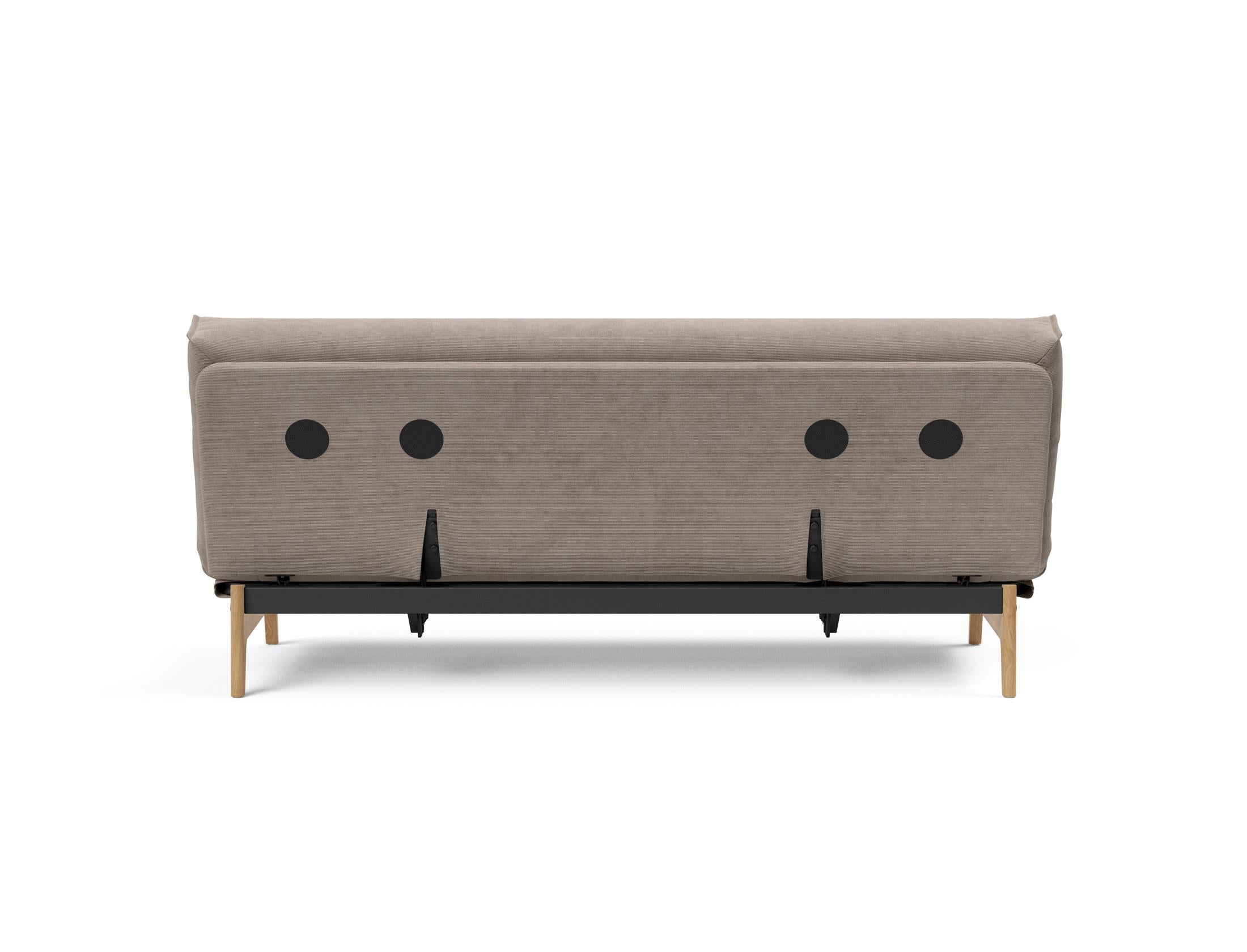 Aslak 120 Bettsofa Nordic Cover: Elegantes Sofa mit Soft Spring Federung, perfekt für entspannte Abende und stilvolle Einrichtung.