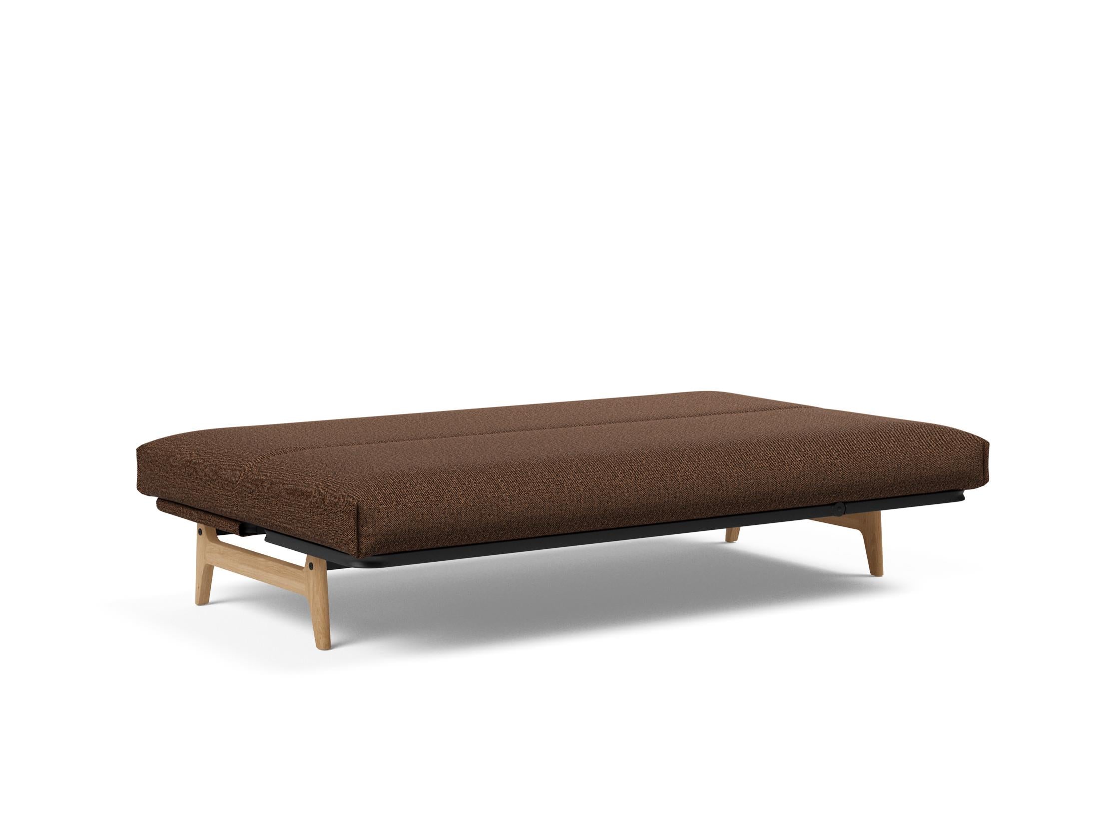 Erleben Sie das Aslak 120 Bettsofa Nordic Cover Soft Spring von Innovation Living – eine perfekte Kombination aus modernem Stil und optimalem Schlafkomfort.