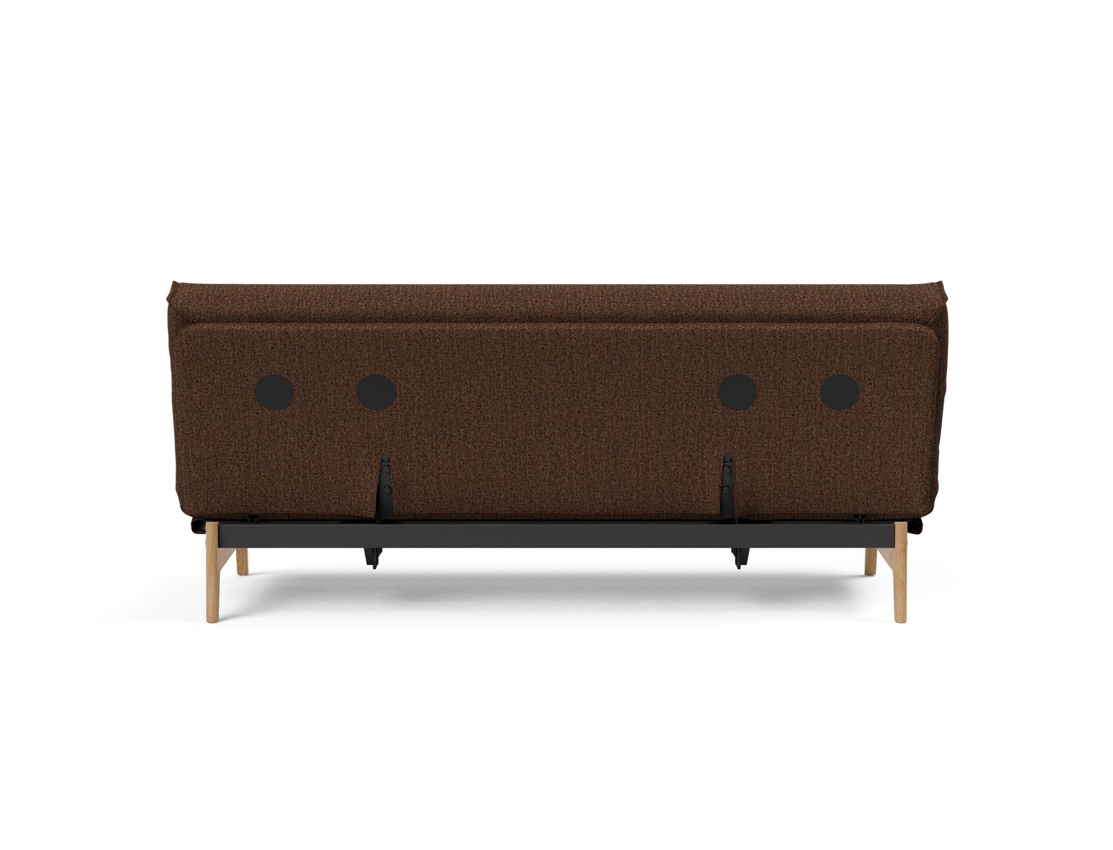 Aslak 120 Bettsofa Nordic Cover: Elegantes Sofa mit Soft Spring Federung, perfekt für entspannte Abende und stilvolle Einrichtung.