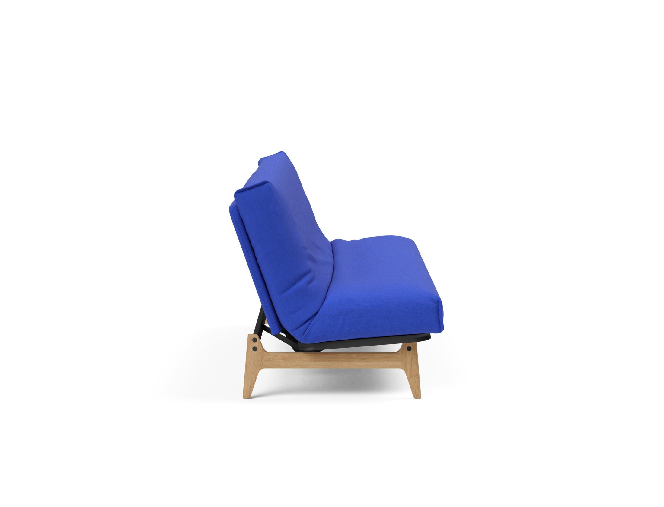 Entdecken Sie das Aslak 120 Bettsofa Nordic Cover Soft Spring von Innovation Living – stilvolles Design trifft auf höchsten Schlafkomfort.