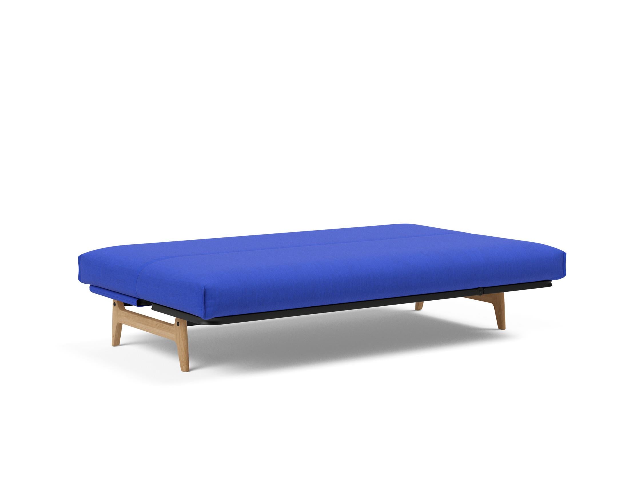 Erleben Sie das Aslak 120 Bettsofa Nordic Cover Soft Spring von Innovation Living – eine perfekte Kombination aus modernem Stil und optimalem Schlafkomfort.