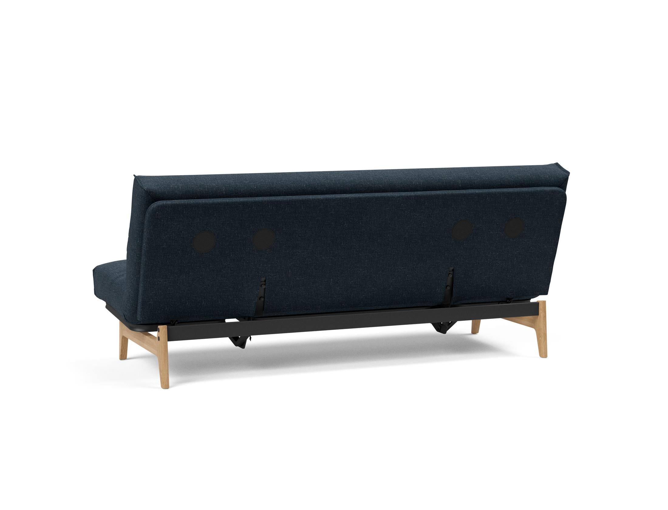 Entdecken Sie das Aslak 120 Bettsofa Nordic Cover Soft Spring von Innovation Living – stilvolles Design trifft auf höchsten Schlafkomfort.