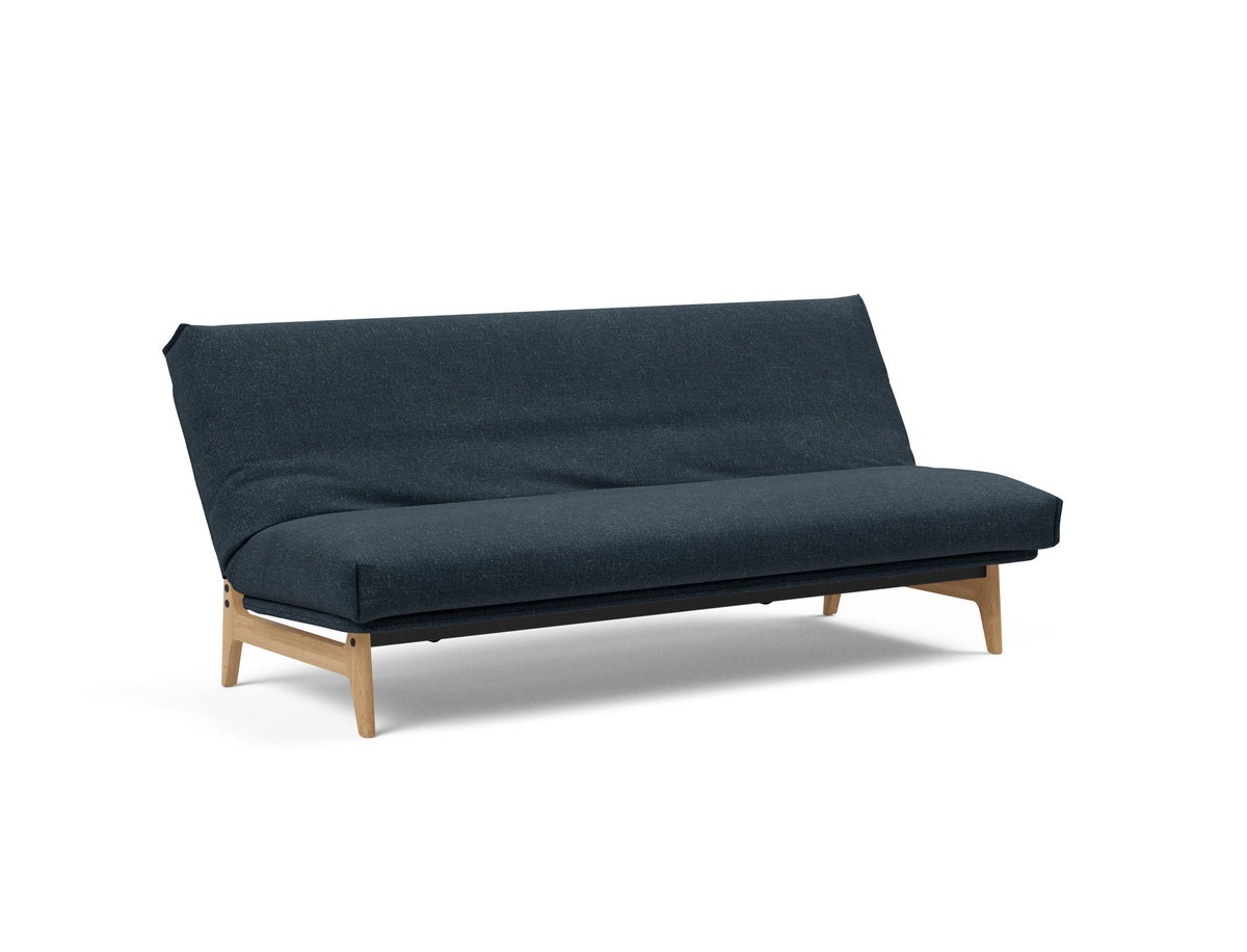 Aslak 120 Bettsofa Nordic Cover mit Gestellbezug Soft Spring in 515 Nist Blue präsentiert im Onlineshop von KAQTU Design AG. Bettsofa ist von Innovation Living