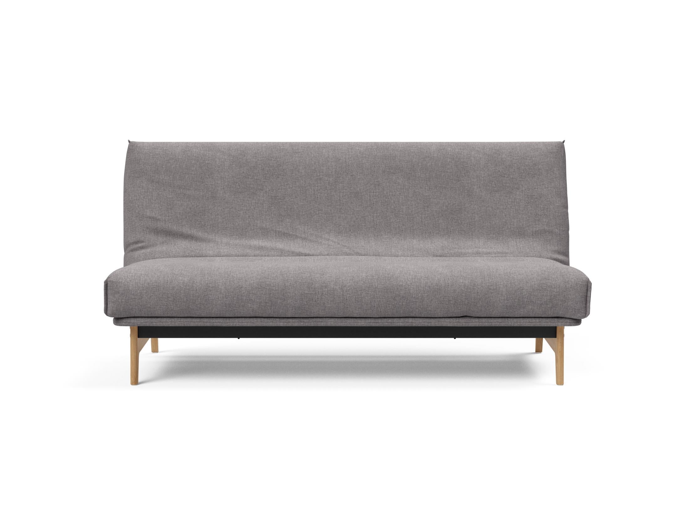 Entdecken Sie das Aslak 140 Bettsofa mit Nordic Cover und Soft Spring Bezug – eine perfekte Fusion aus modernem skandinavischen Stil und hervorragendem Schlafkomfort.