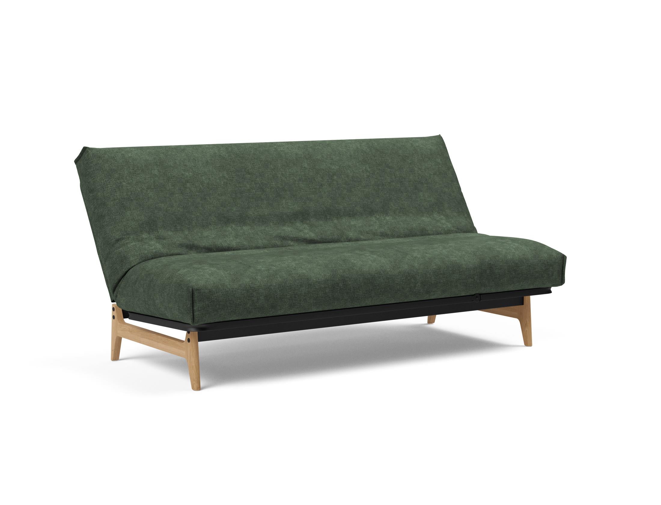 Entdecken Sie das Aslak 140 Bettsofa von Innovation Living – stilvolles skandinavisches Design trifft auf vielseitige Funktionalität und hohen Schlafkomfort.