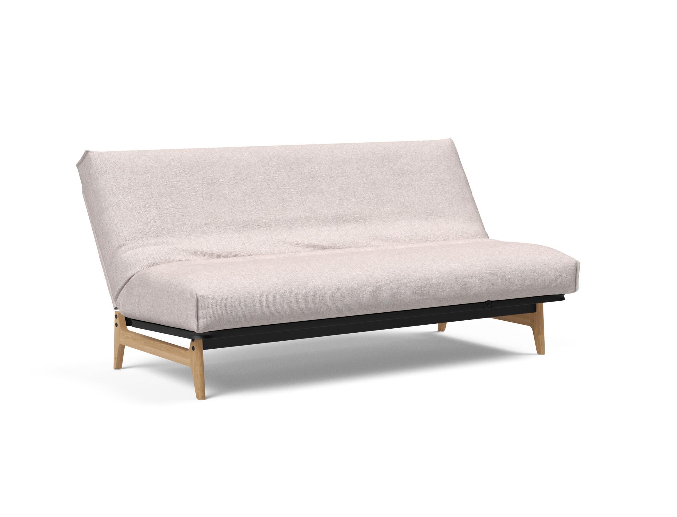 Entdecken Sie das Aslak 140 Bettsofa von Innovation Living – stilvolles skandinavisches Design trifft auf vielseitige Funktionalität und hohen Schlafkomfort.