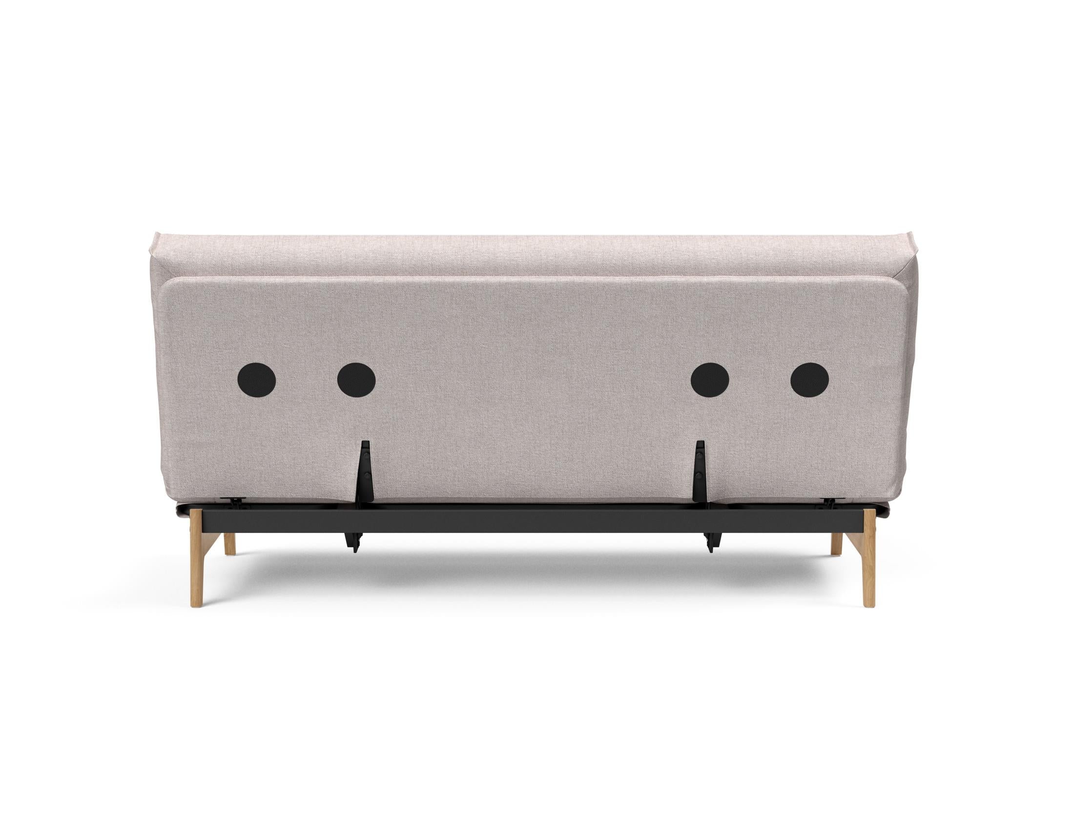 Erleben Sie das Aslak 140 Bettsofa mit Nordic Cover und Soft Spring Bezug – stilvolles Design trifft auf höchsten Schlafkomfort für Ihr Zuhause.