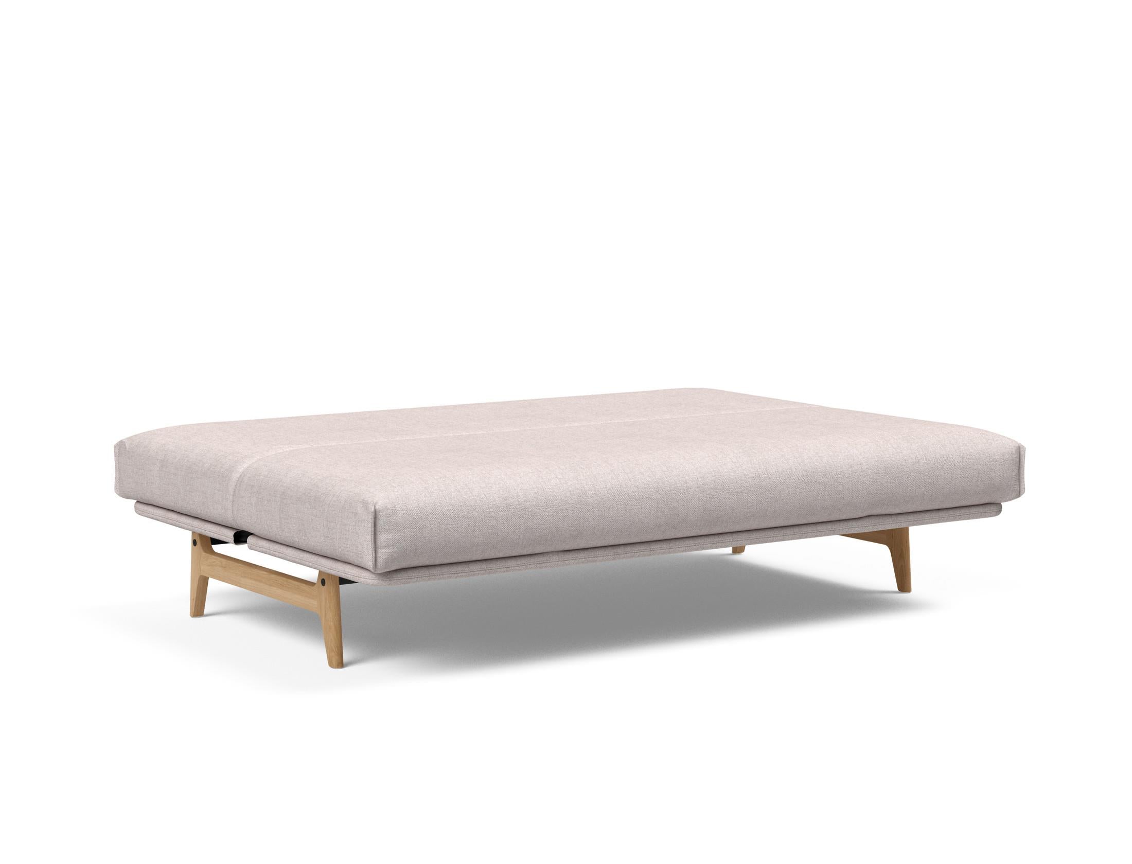 Erleben Sie das Aslak 140 Bettsofa mit Nordic Cover und Soft Spring Bezug – stilvolles Design trifft auf höchsten Schlafkomfort für Ihr Zuhause.