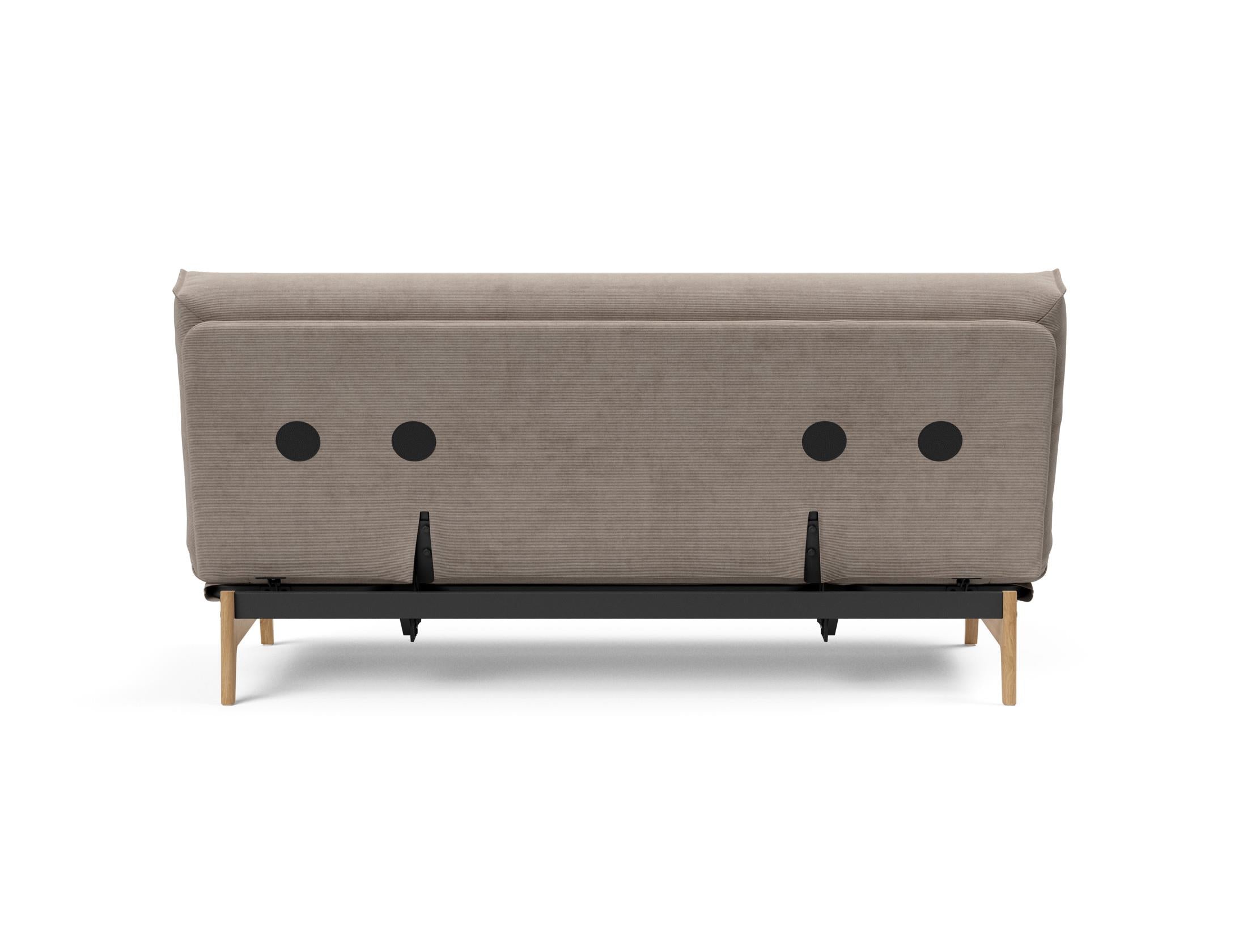 Erleben Sie das Aslak 140 Bettsofa mit Nordic Cover und Soft Spring Bezug – stilvolles Design trifft auf höchsten Schlafkomfort für Ihr Zuhause.
