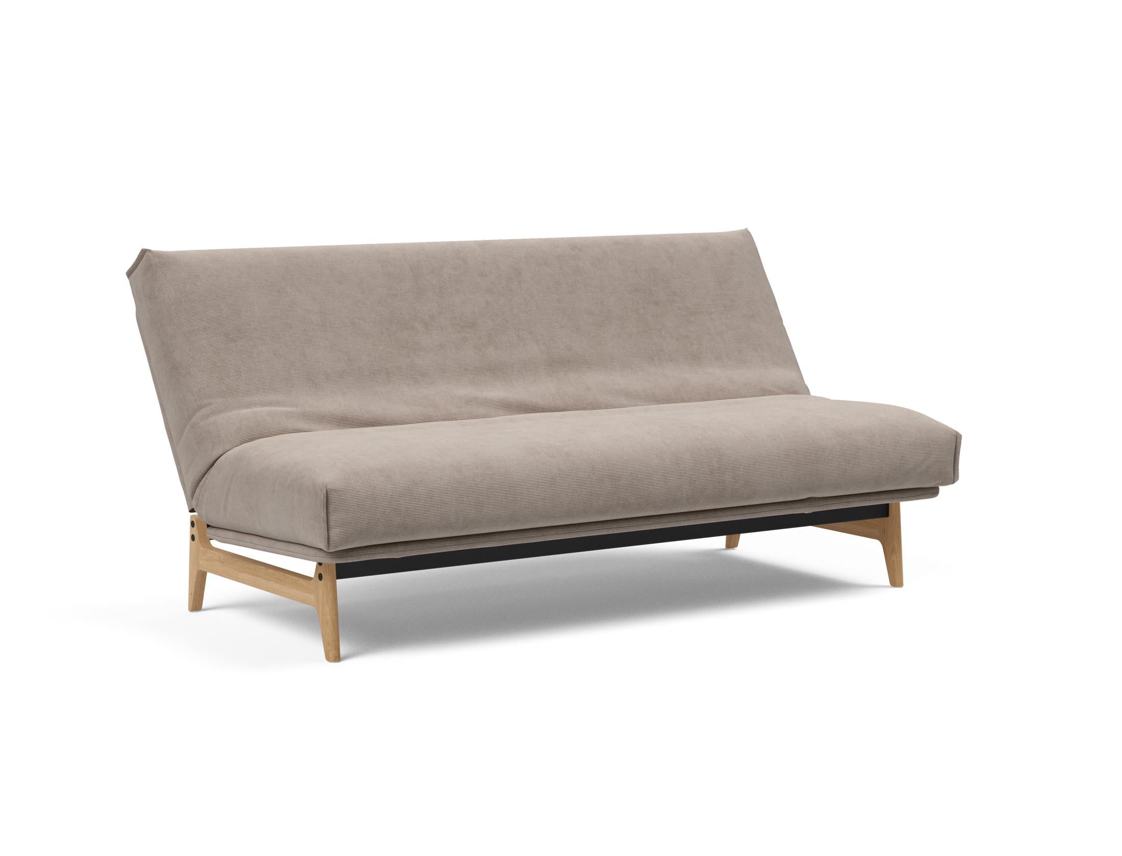 Erleben Sie das Aslak 140 Bettsofa mit Nordic Cover und Soft Spring Bezug – stilvolles Design trifft auf höchsten Schlafkomfort für Ihr Zuhause.