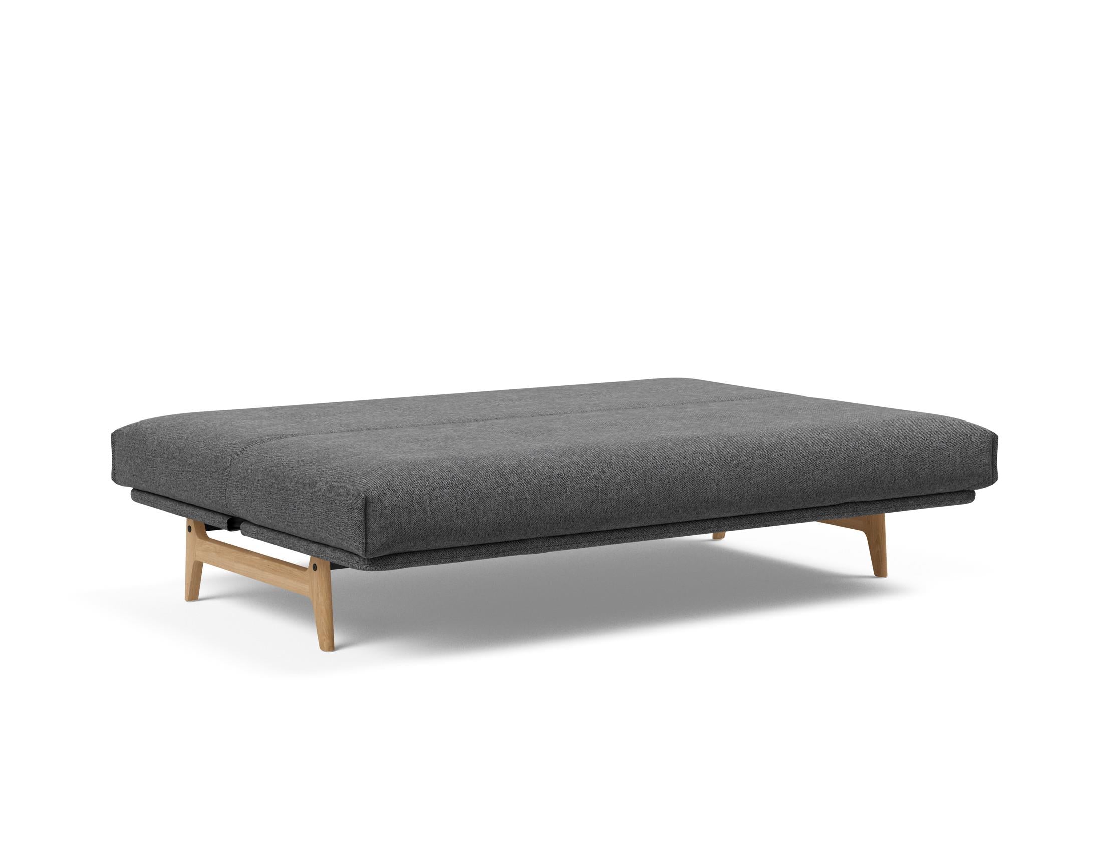 Entdecken Sie das Aslak 140 Bettsofa mit Nordic Cover und Soft Spring Bezug – die perfekte Kombination aus modernem Stil und optimalem Schlafkomfort.
